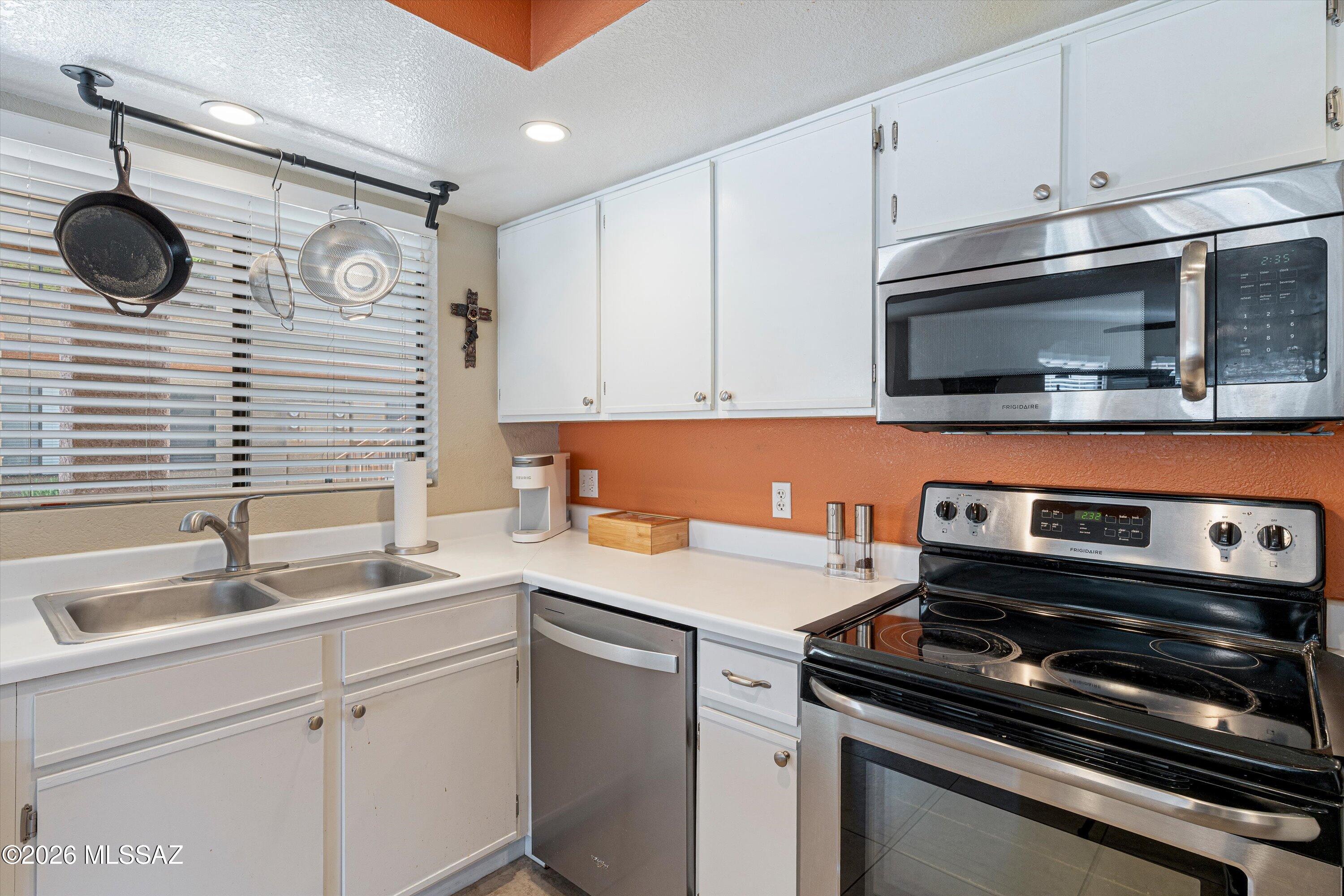 7255 E Snyder Road 4105