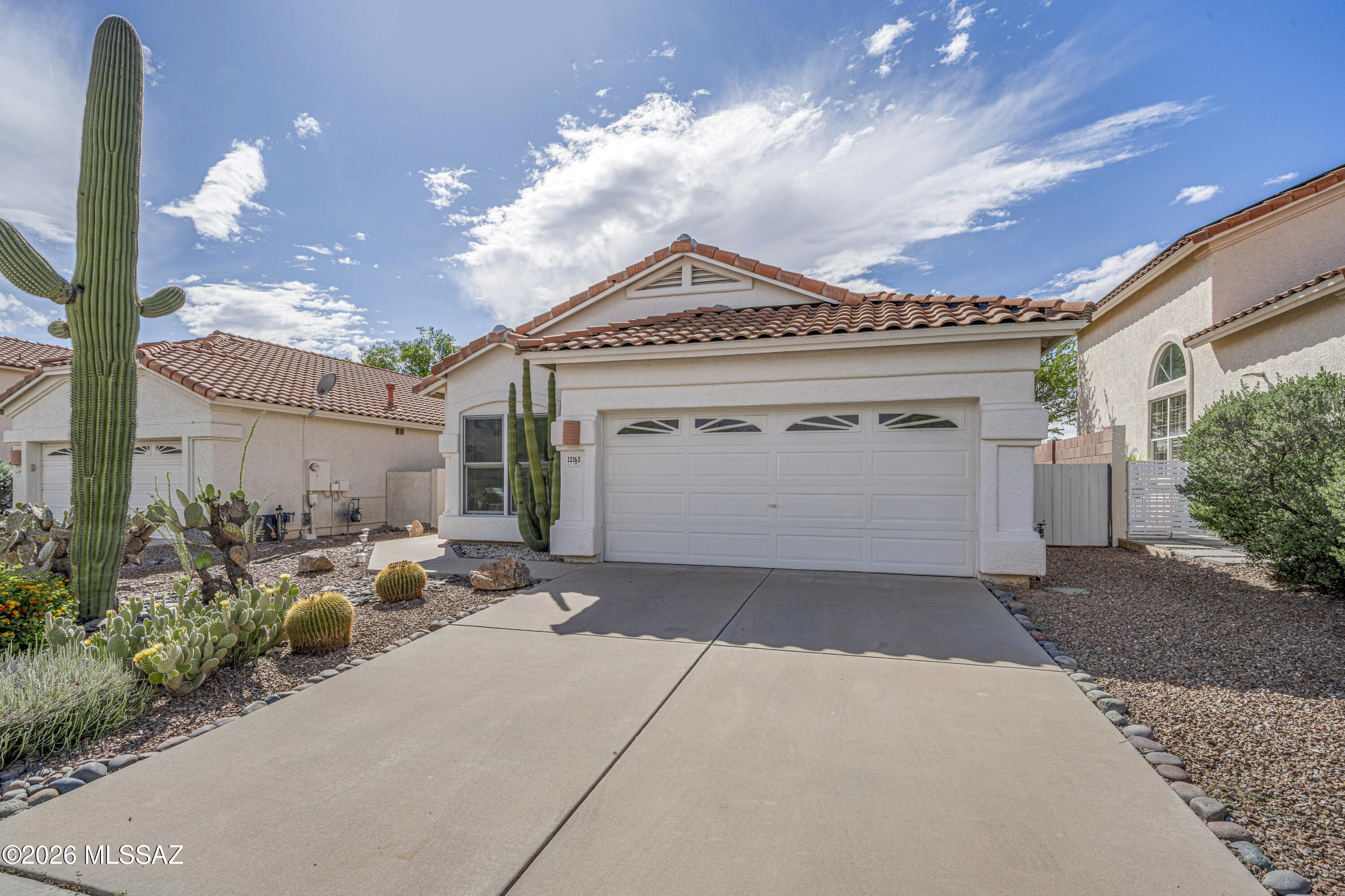 12163 N Seasons Loop