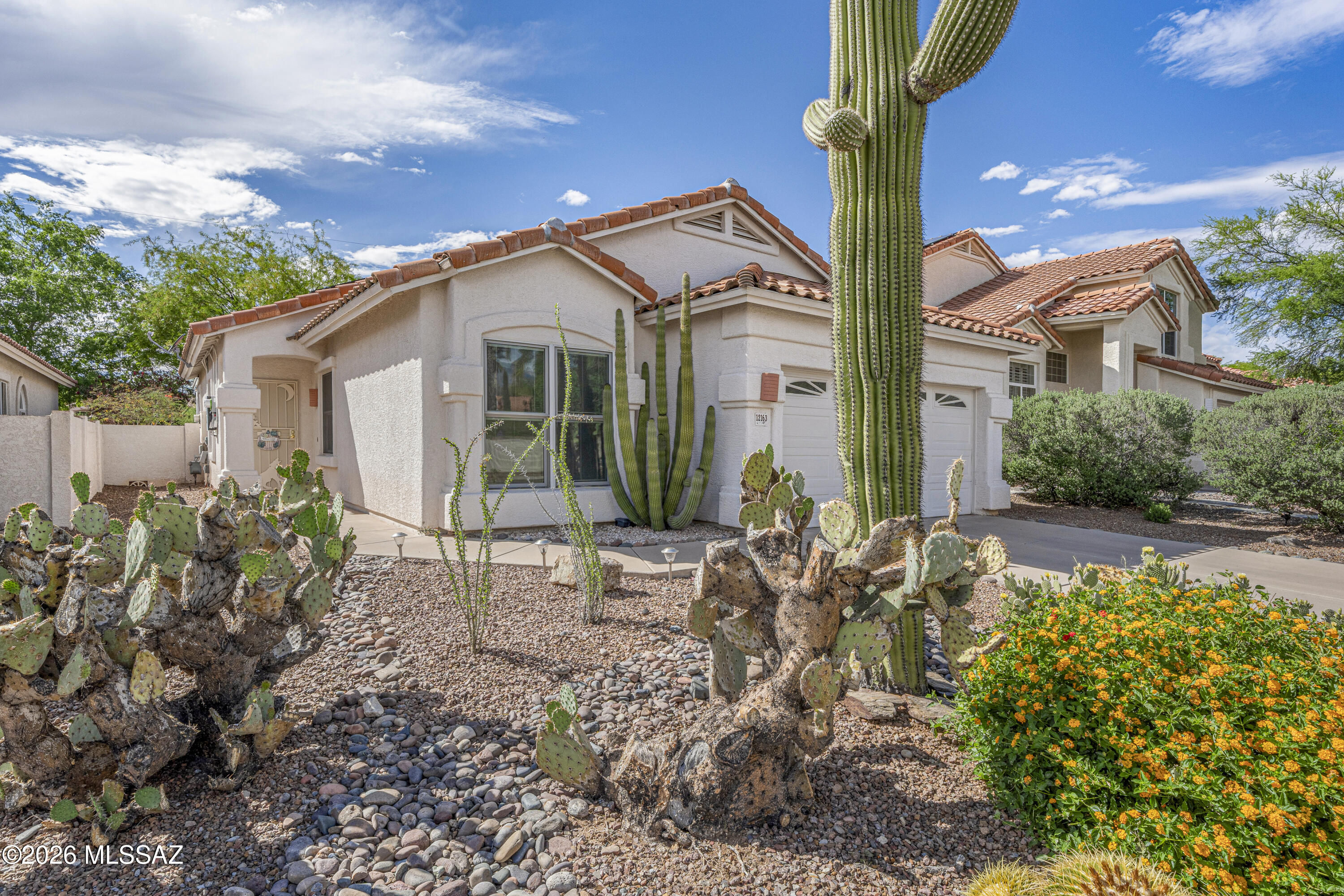 12163 N Seasons Loop