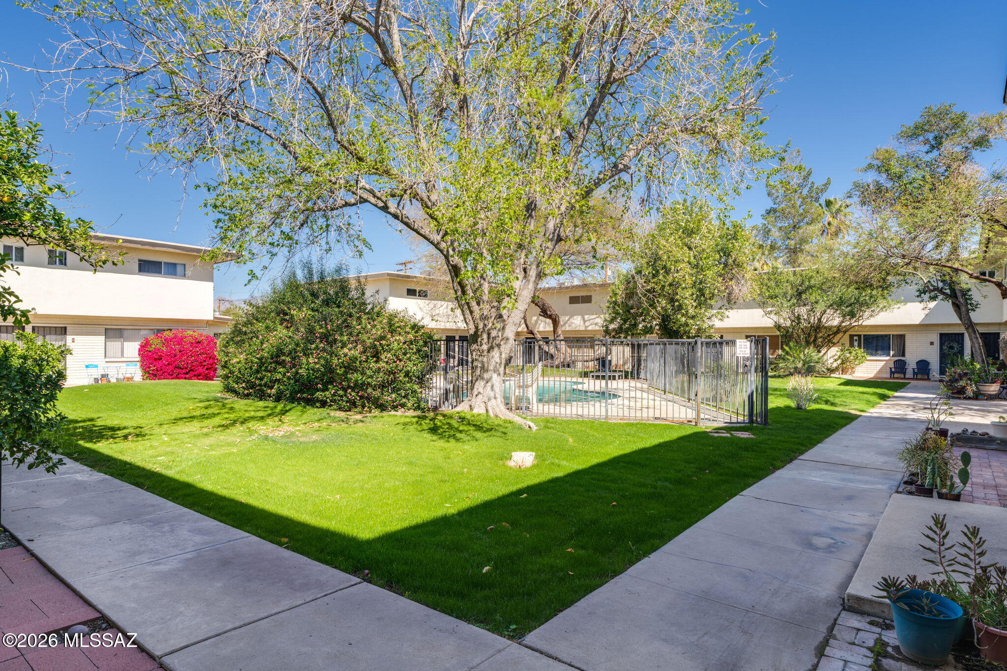 Amherst Club Condos (1-20) - Residential