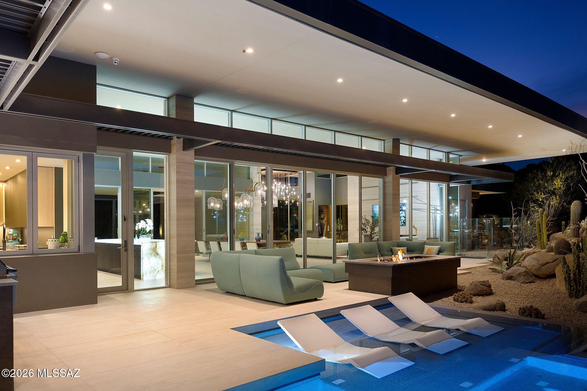 1190 W Tortolita Mountain Circle