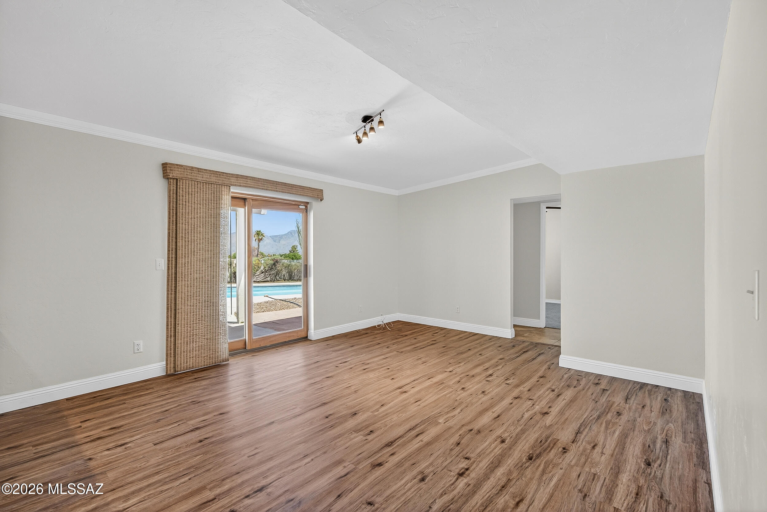 Mira Mesa (1-47) - Residential