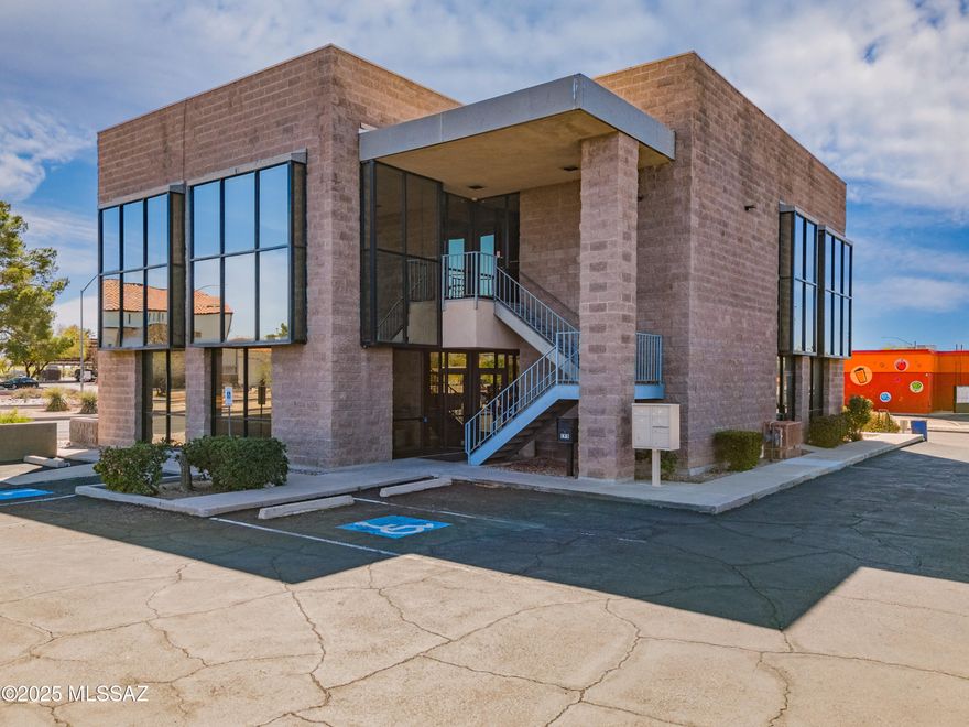 Prime Office Space for SALE or LEASE ! All or split suites! Call for rates; Let tenants help pay for your building!
Discover a remarkable opportunity to elevate your business in this spacious office space featuring breathtaking mountain views. Spanning approximately 5,526 square footage, this versatile area is suited for various professional needs.

Large windows ensure abundant natural light while providing an inspiring backdrop that enhances productivity. Located just minutes from the University of Arizona and downtown Tucson, this property boasts convenient access to major roads, ample parking, and nearby amenities, including restaurants and retail.

Ideal for startups or established businesses, this property offers a unique opportunity to invest in a thriving location
