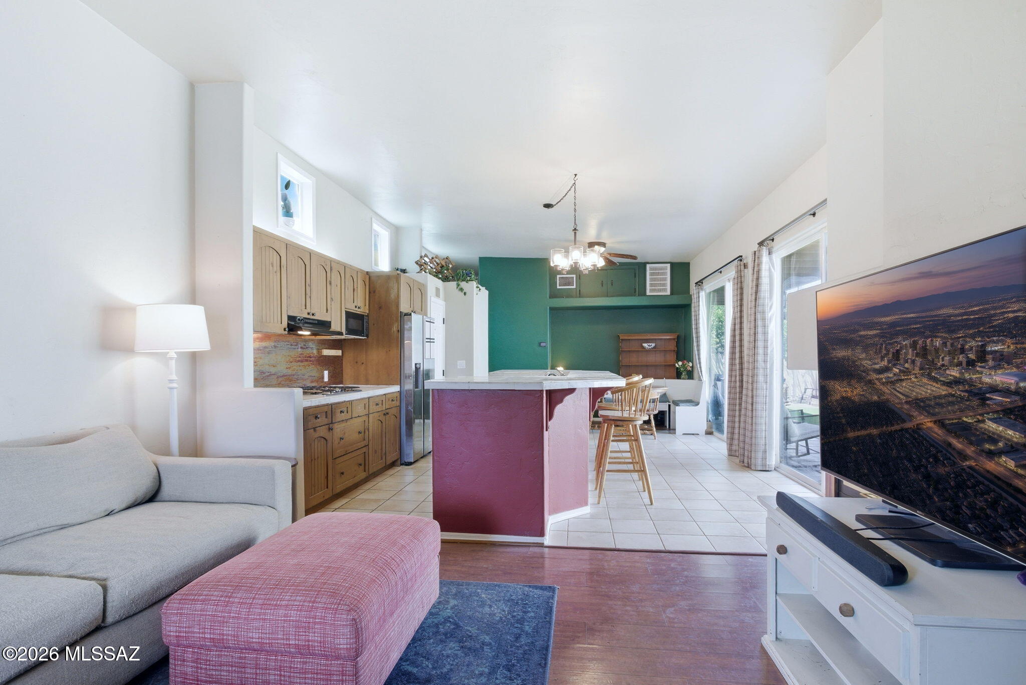 Las Montanas (1-56) - Residential