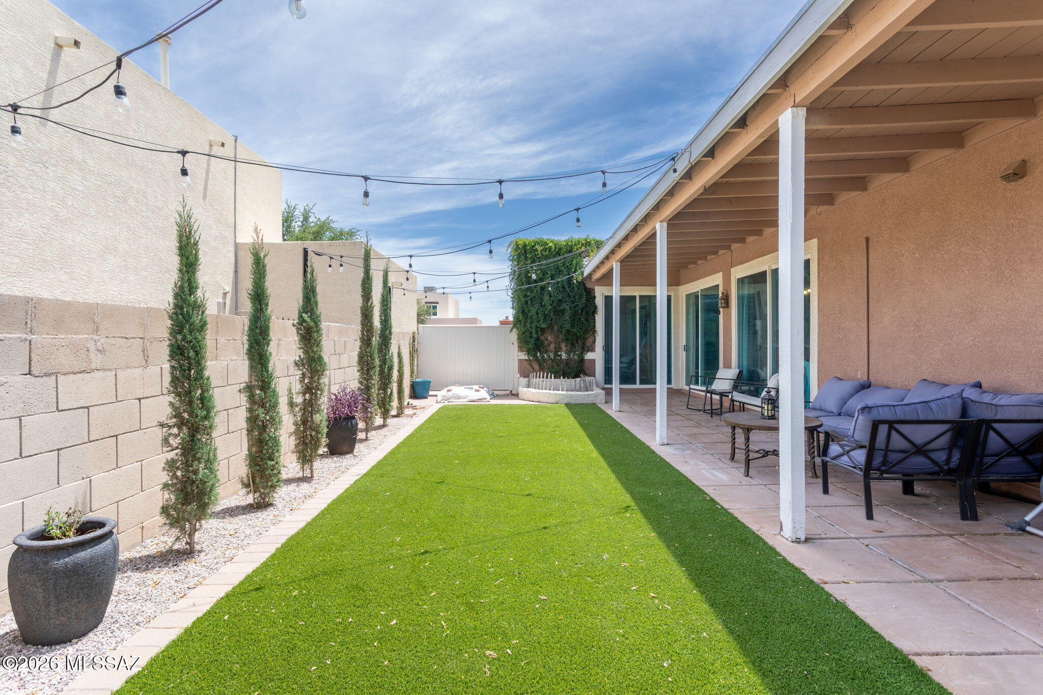 Las Montanas (1-56) - Residential