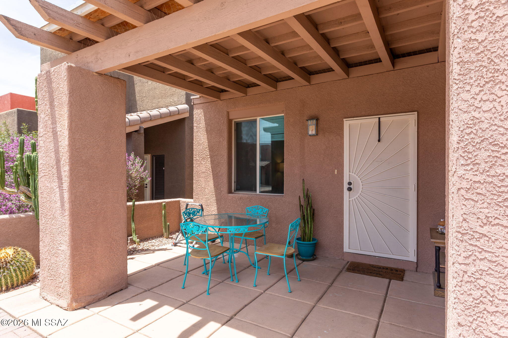 Las Montanas (1-56) - Residential