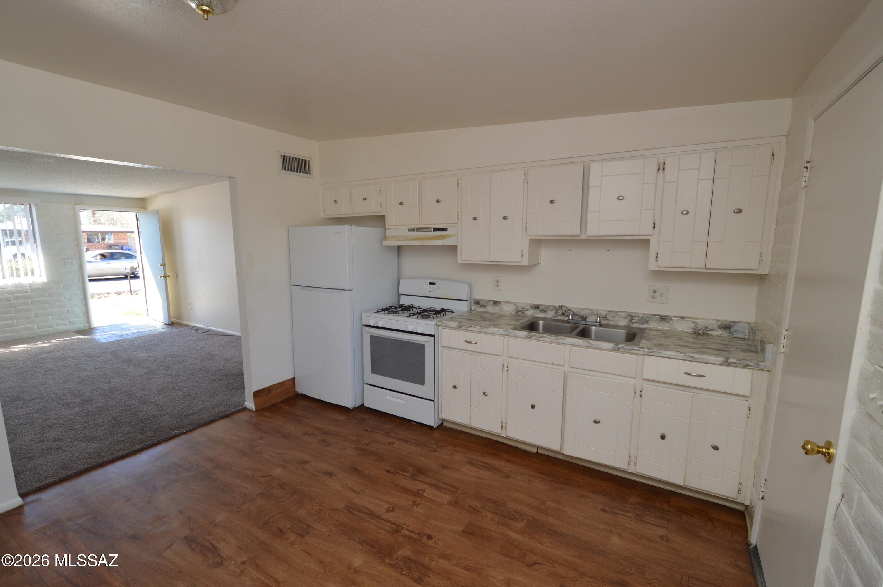 Granada Park - Residential Lease