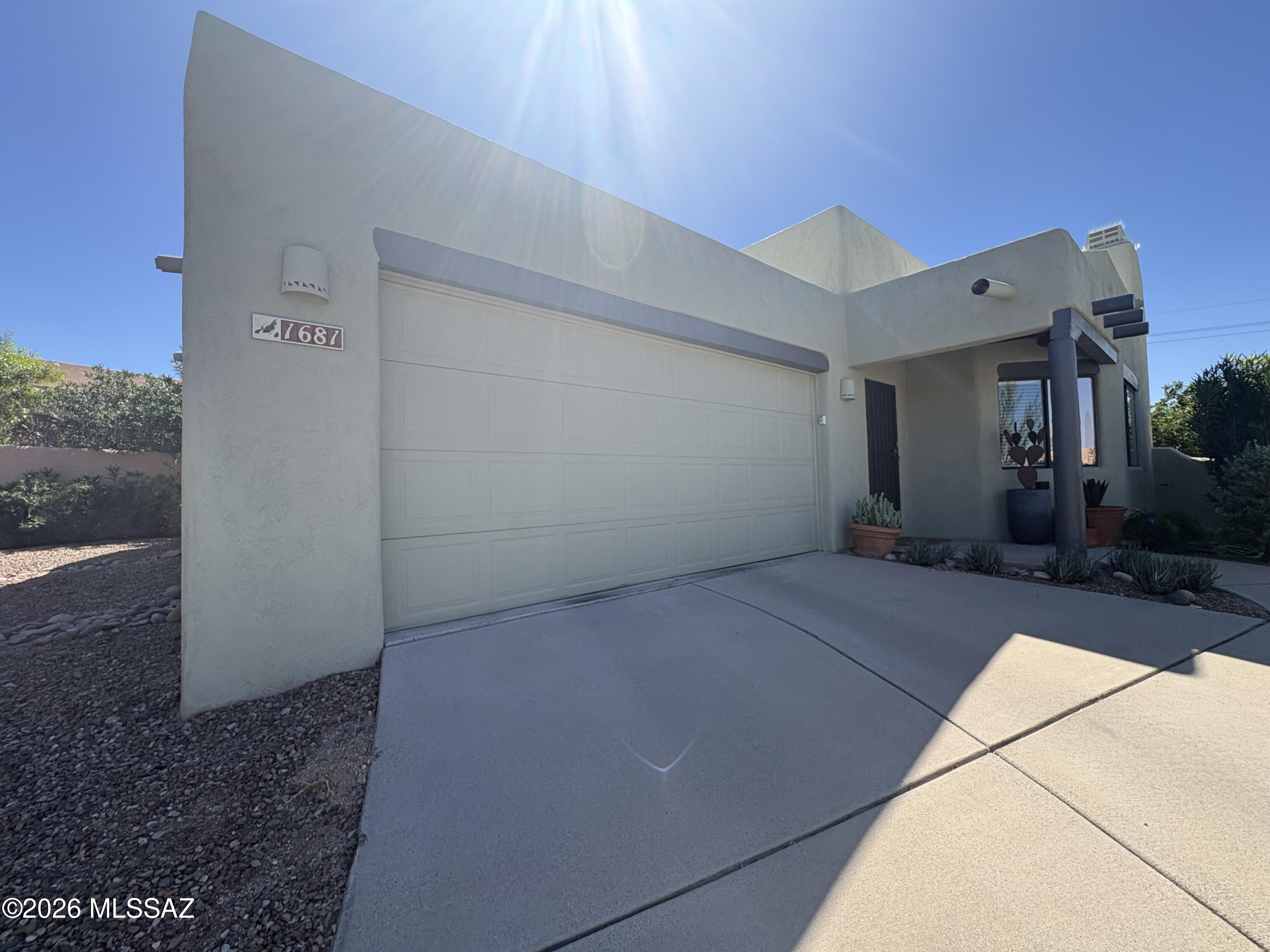 1681 W Chimayo Place
