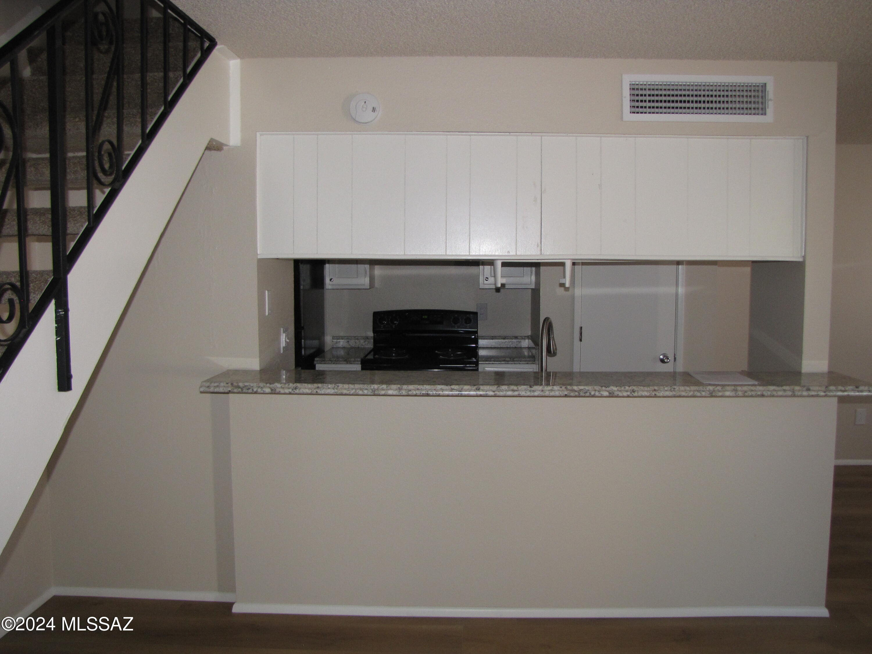 6618 E Calle Alegria C
