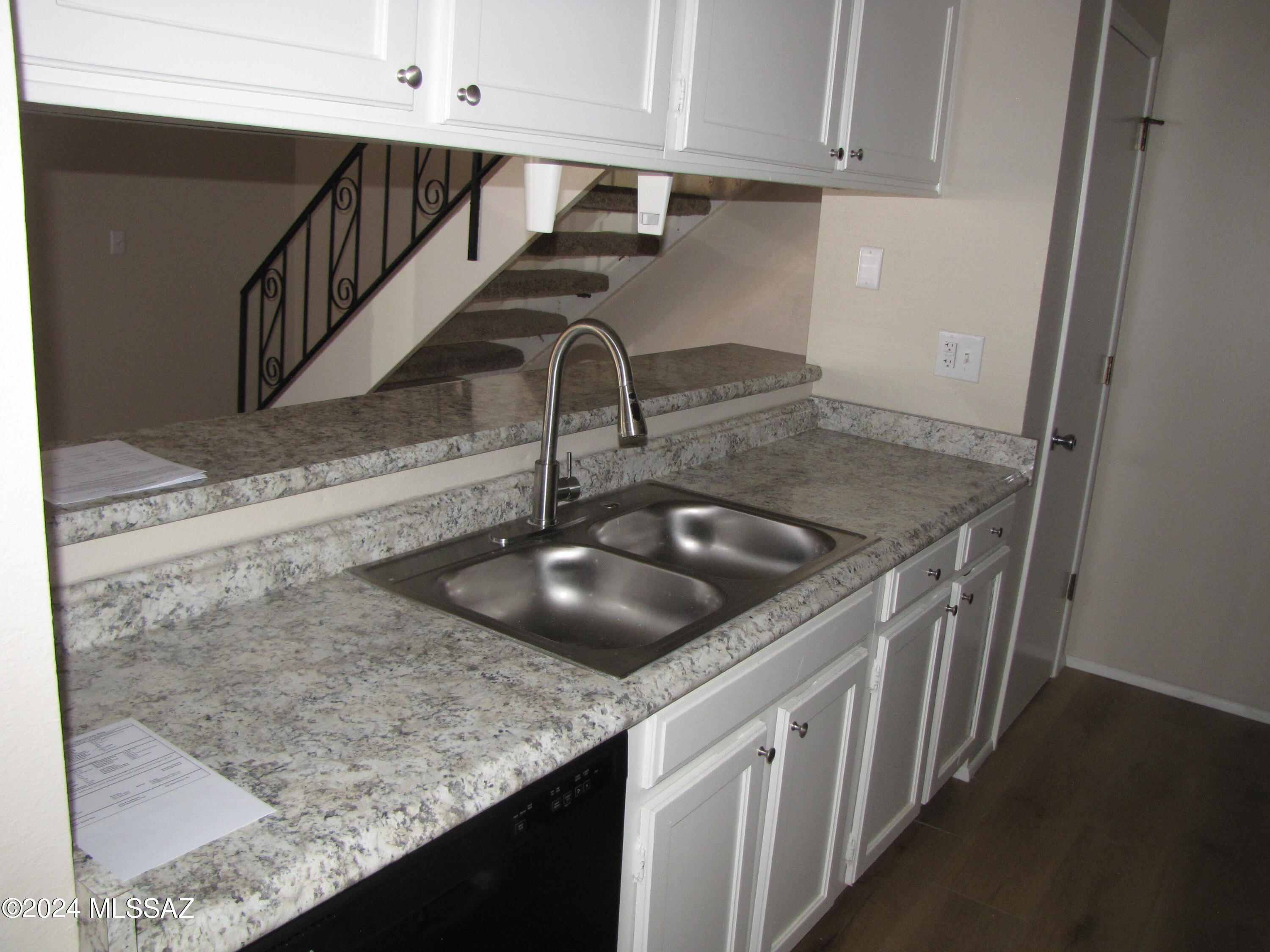 6618 E Calle Alegria C