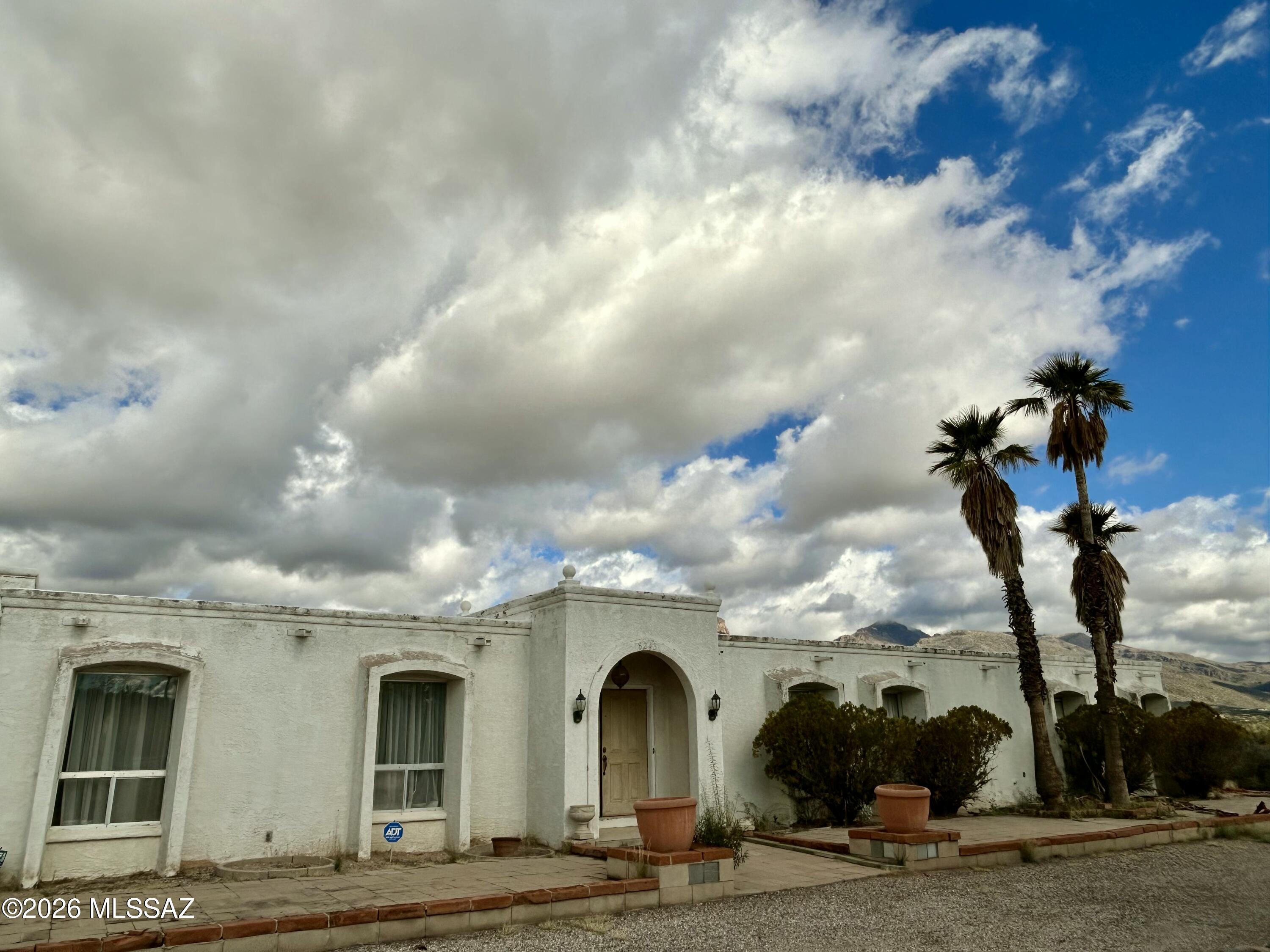 8243 E Rawhide Trail