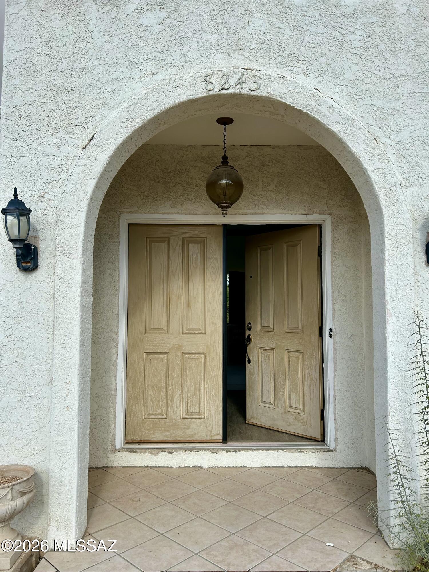 8243 E Rawhide Trail