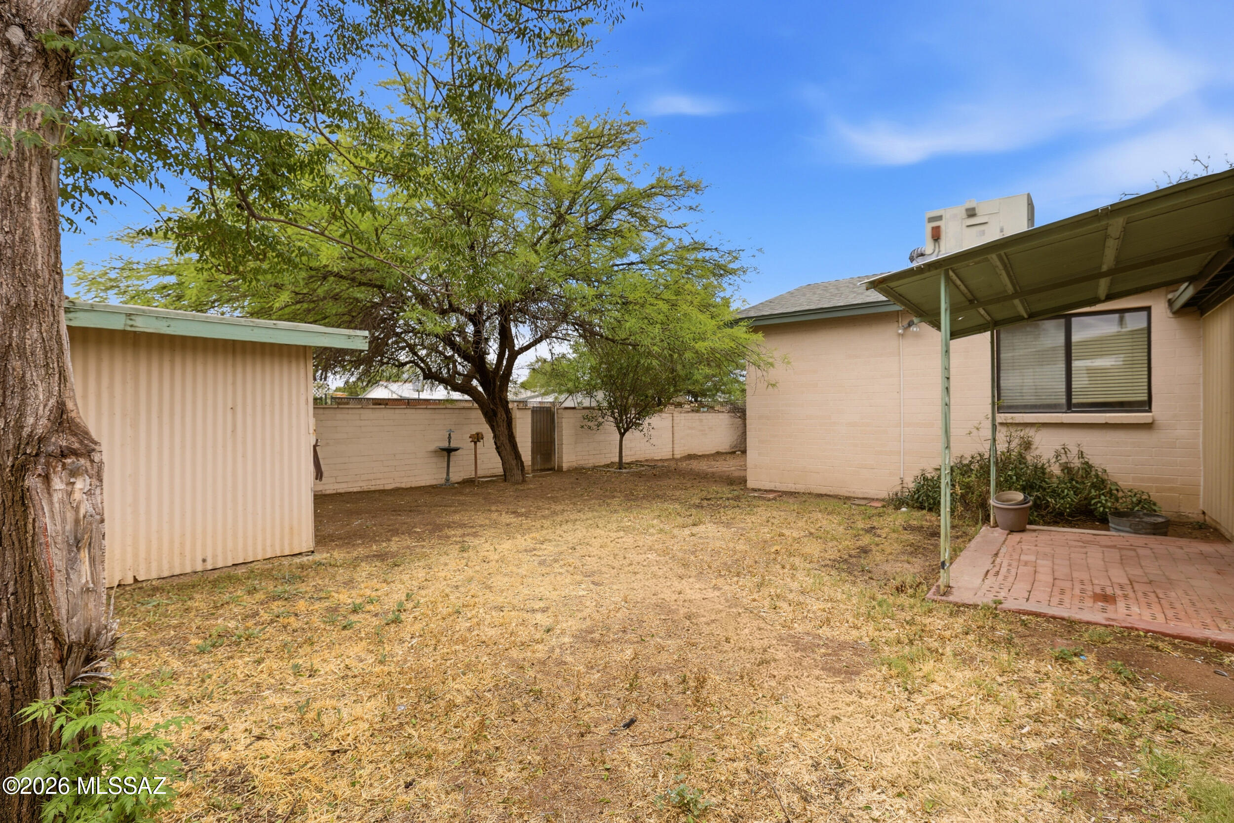 Mission Manor NO. 5 - Residential