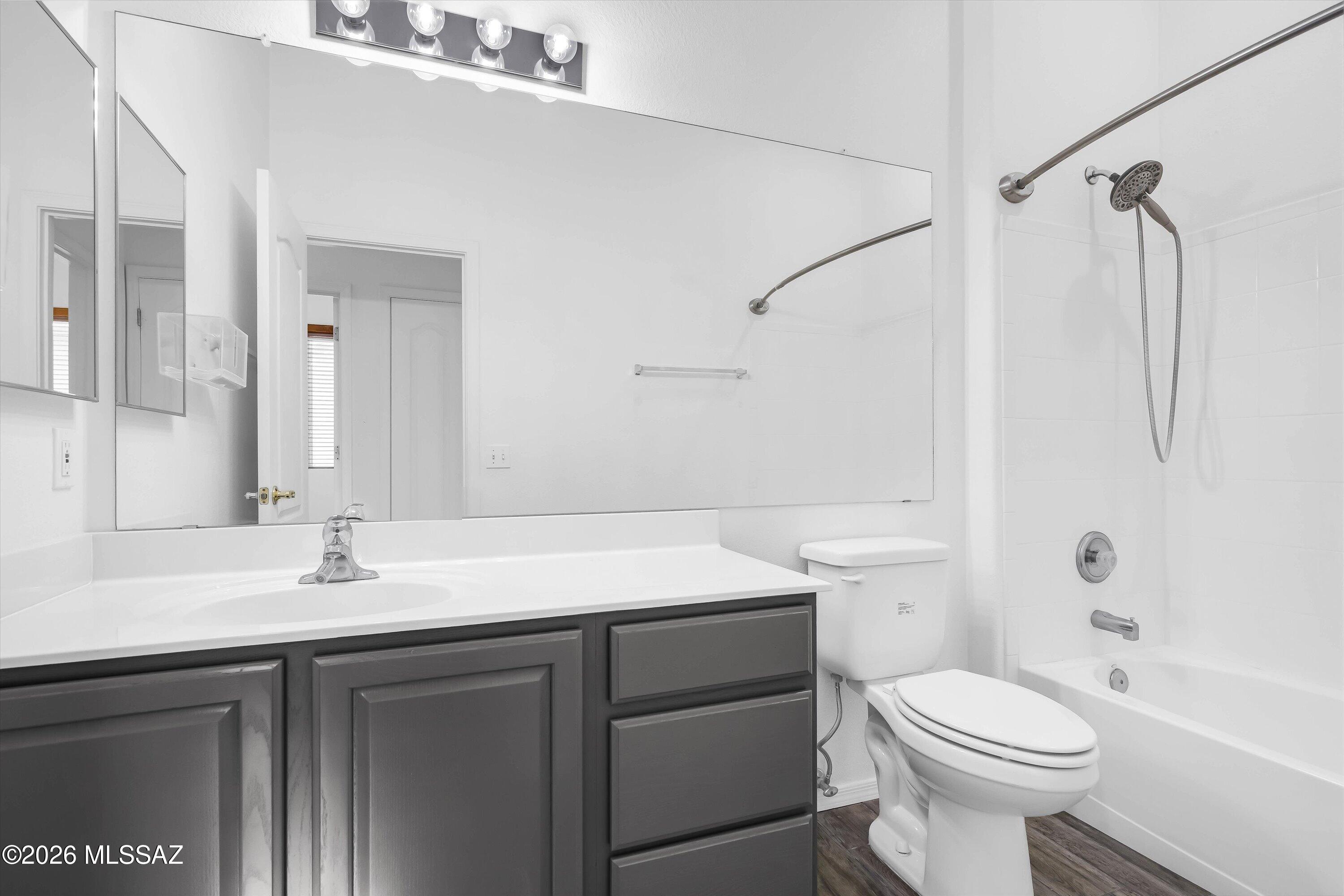 Spanish Trail (1-61) - Residential