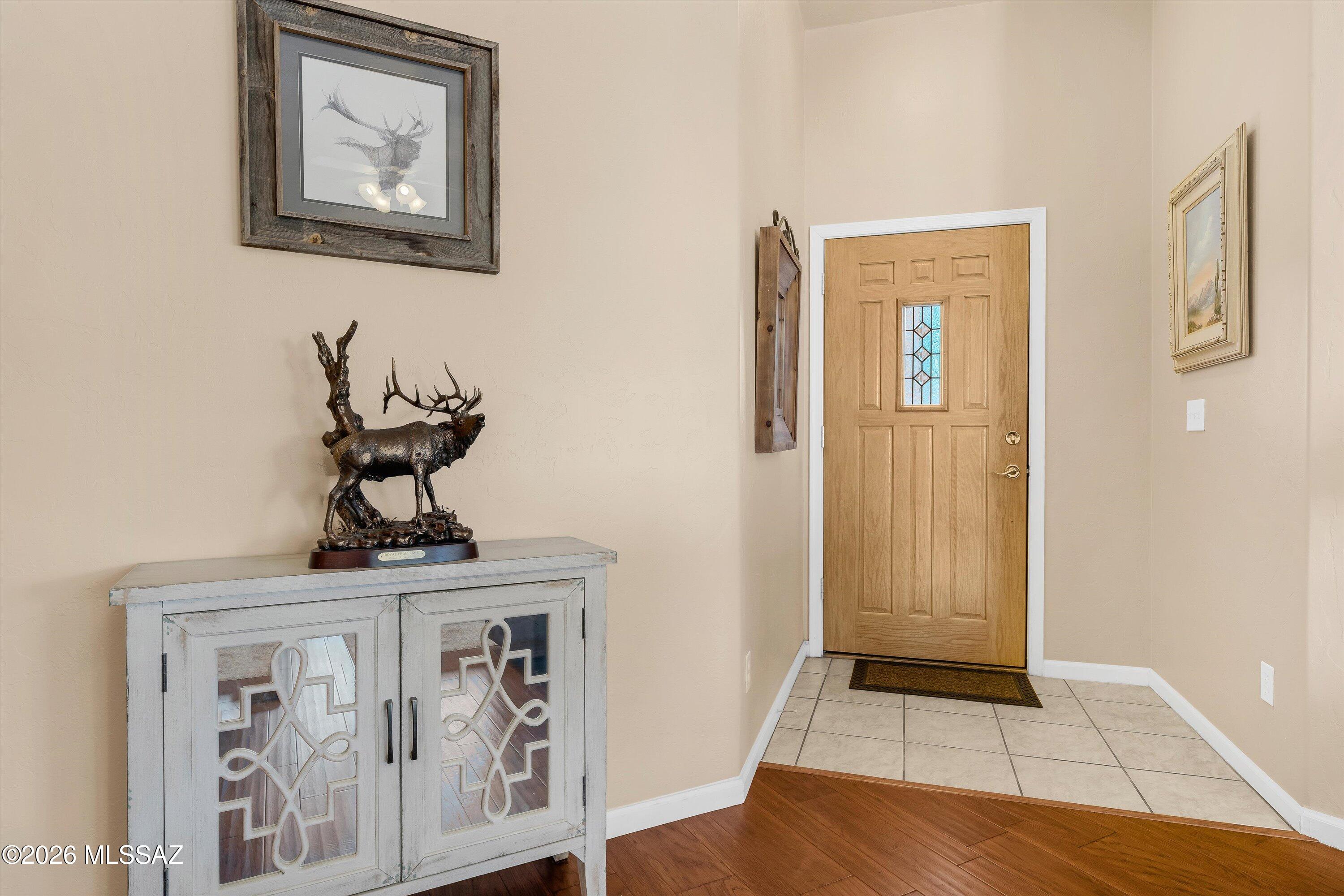 1472 W Cathedral Way