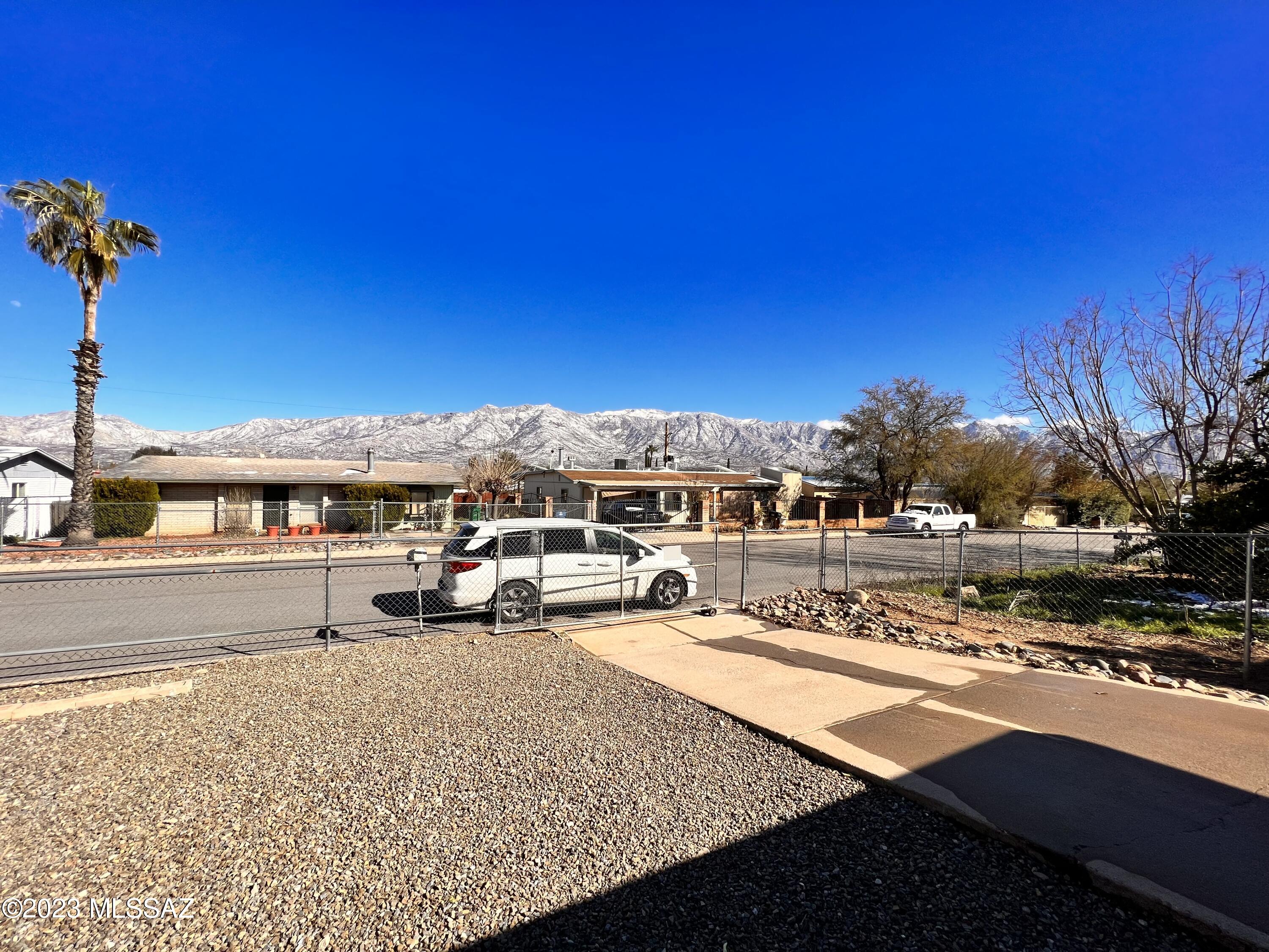 Twin Lakes (1-148) - Residential Lease