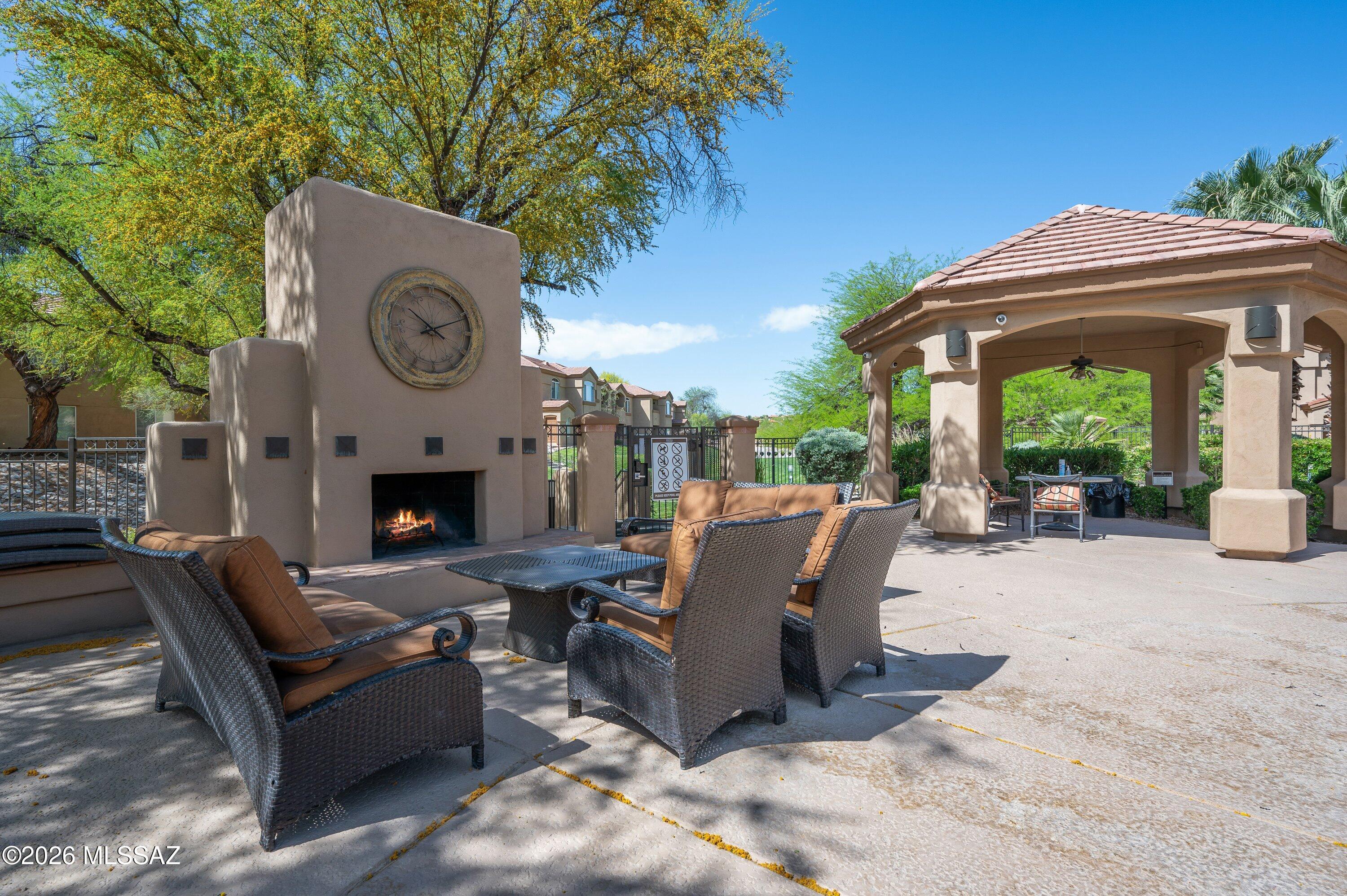 Pinnacle Canyon Condominium - Residential