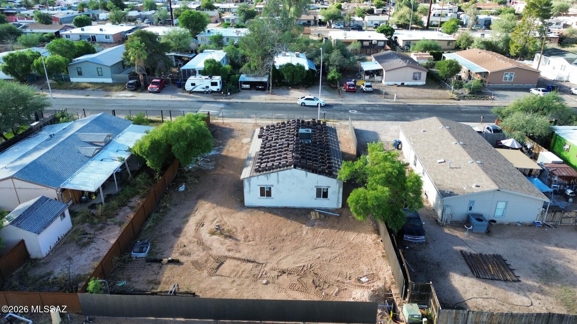 822 W Florence Street