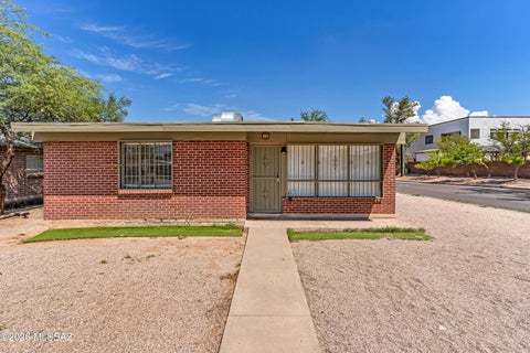 Photo of 847 E Waverly Street, Tucson, AZ 85719 (MLS # 22621744)