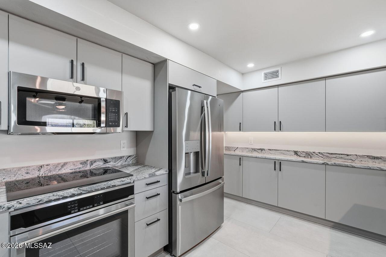 Arcadia Square (1-100) - Residential