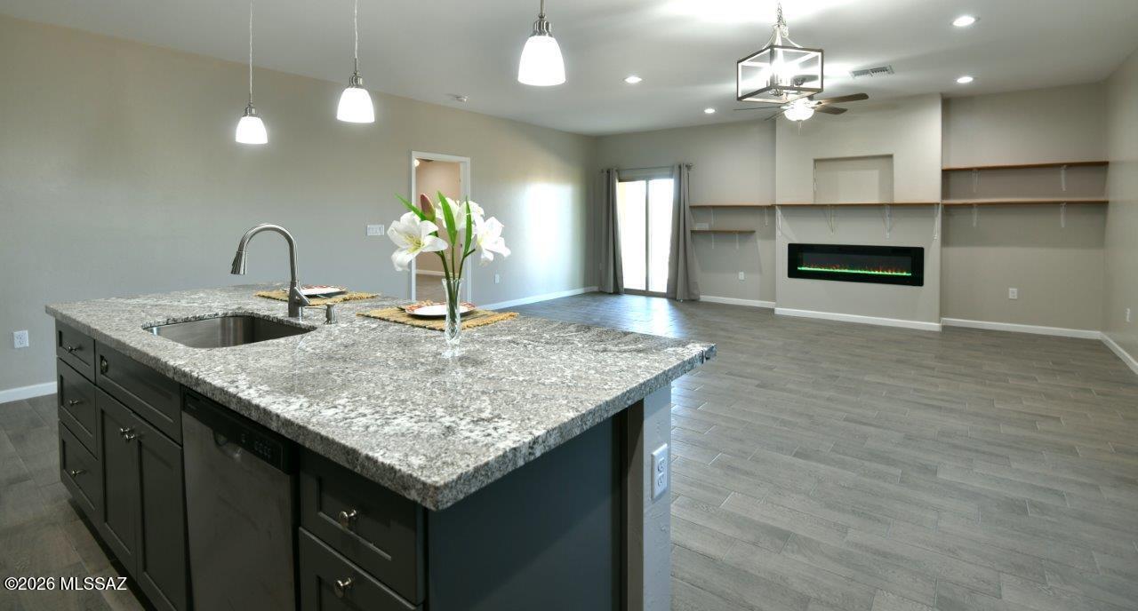New Tucson Unit NO. 23 (140-261) - Residential