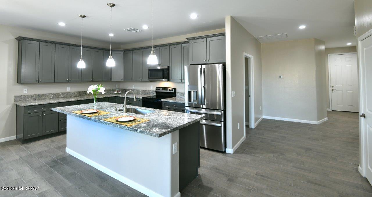 1091 N Vail View Road