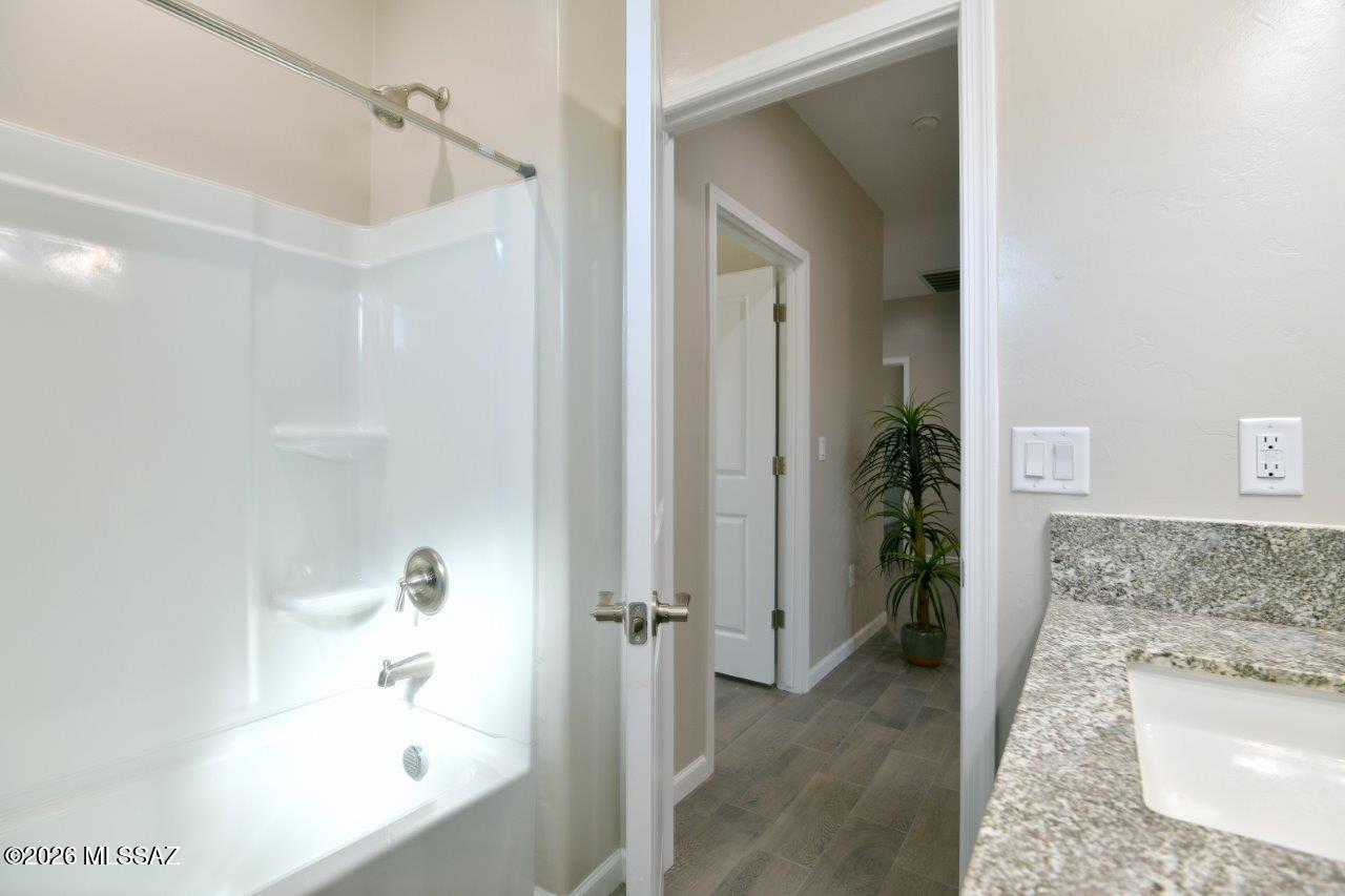 New Tucson Unit NO. 23 (140-261) - Residential