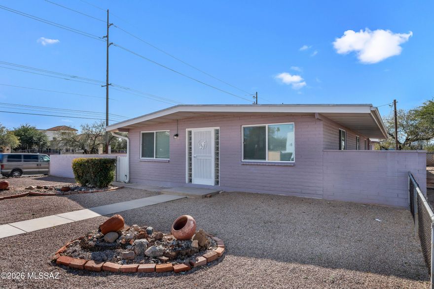 Bring All Offers Seller Stated! Mid-Century Modern Gem in Richland Heights. Fabulous 3-bedroom, 2-bath home in one of Tucson's most desirable central neighborhoods! Offering approximately 1,400 square feet, this classic mid-century residence features a spacious living room filled with natural light and a large kitchen complete with a breakfast bar--perfect for everyday living or entertaining. The low-care side yard is ready for your personal touch, whether you envision a desert oasis, garden retreat, or outdoor entertaining space. Enjoy unbeatable convenience--walk to grocery stores, restaurants, and the bus line, and just minutes from the University of Arizona and downtown Tucson. Ideal for first-time buyers and/or mid-century design enthusiasts.