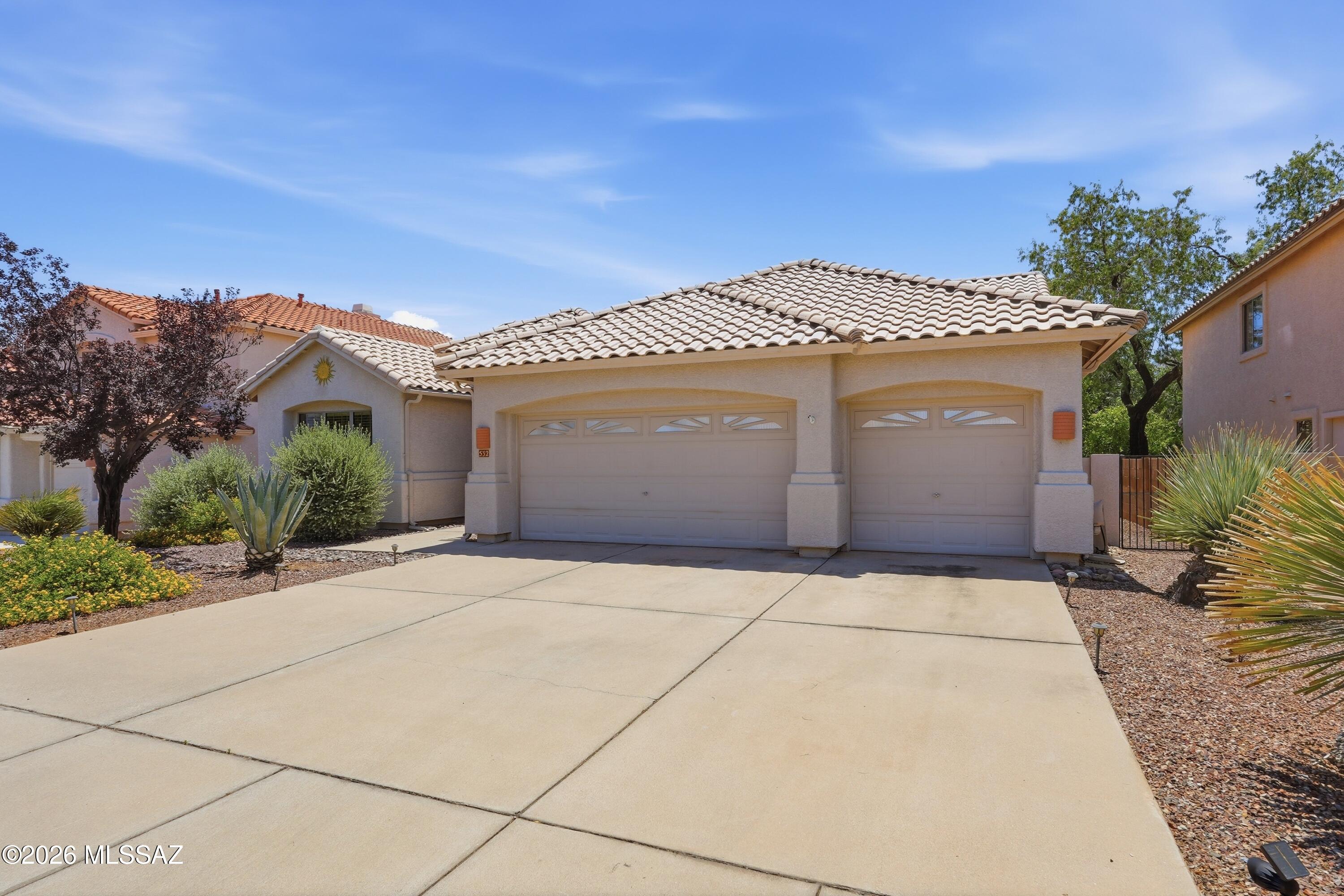 532 E Marshall Peak Drive