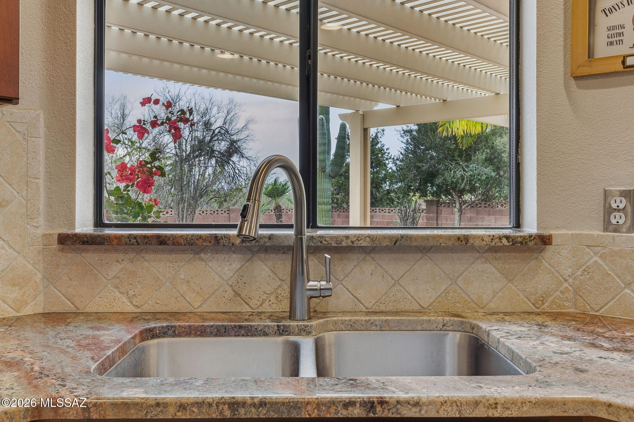 Catalina Madre IV  (42-77) - Residential