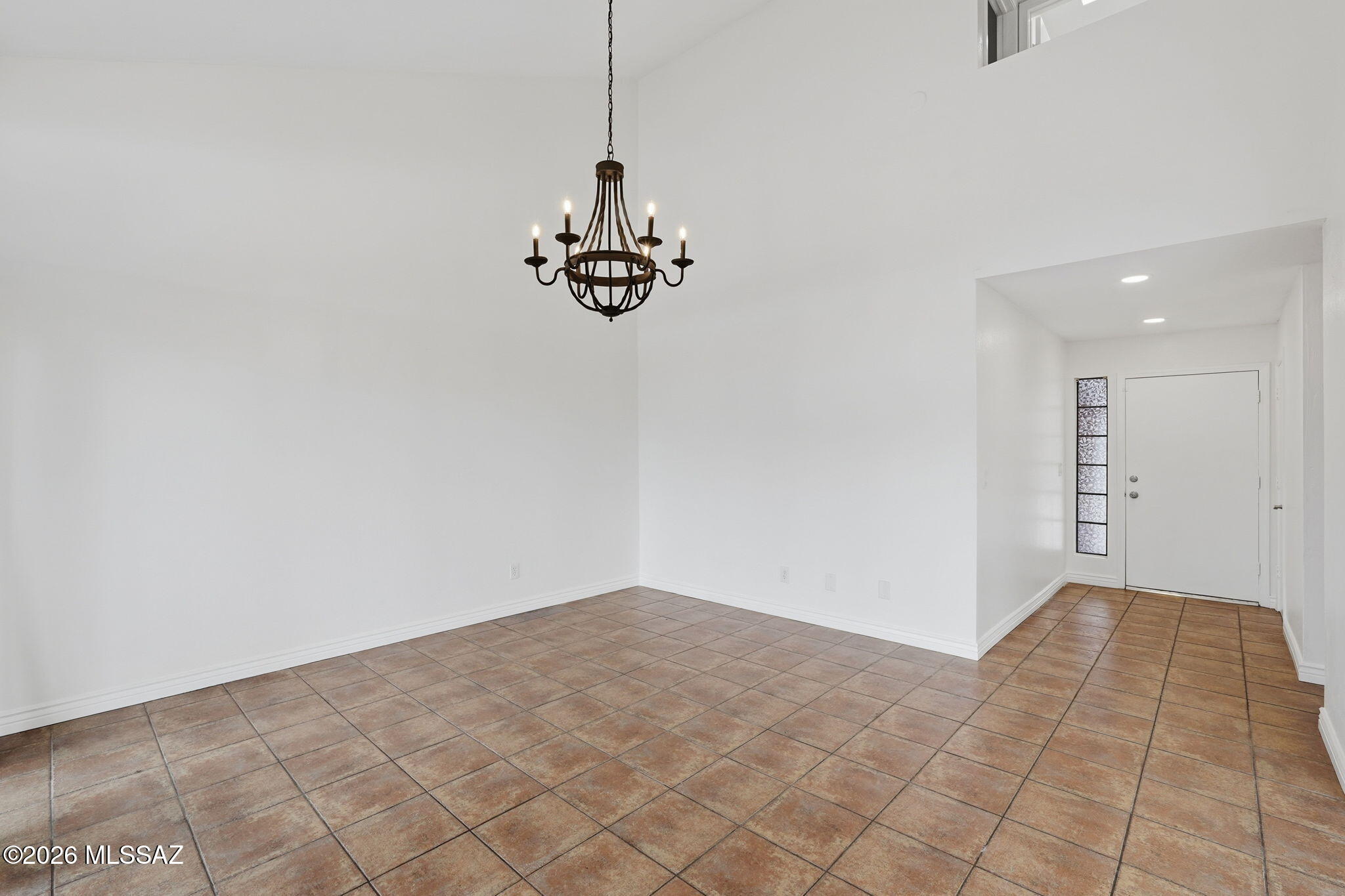 1521 N Bryant Avenue