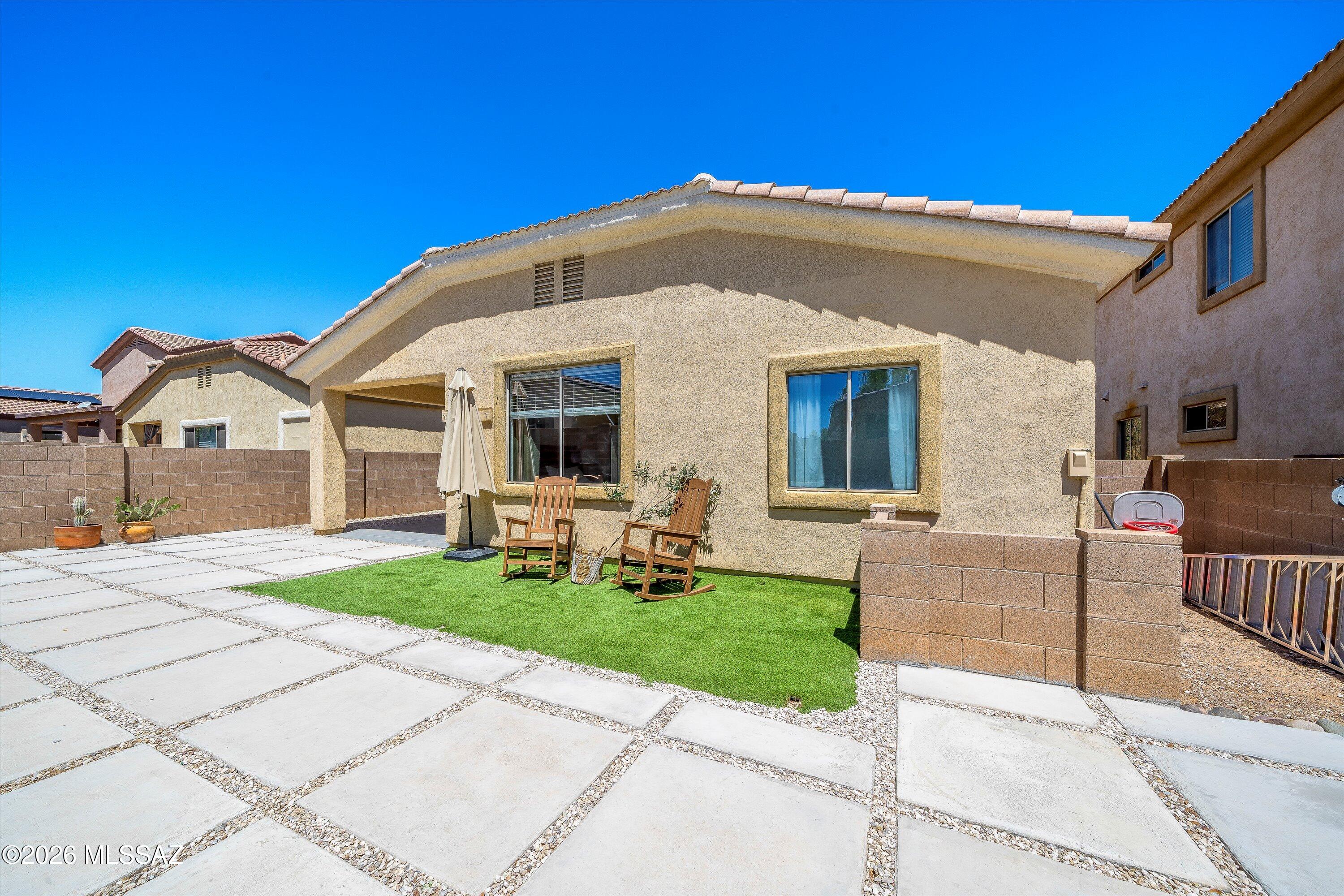 Presidio Del Flores II (1-108) - Residential