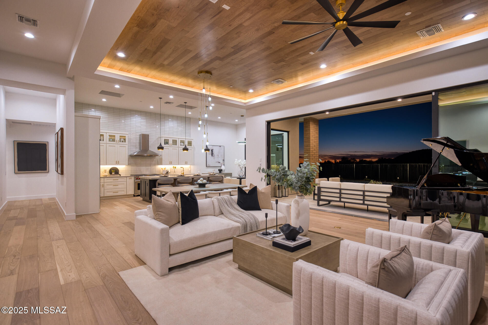 5822 W Sunset Gallery Place