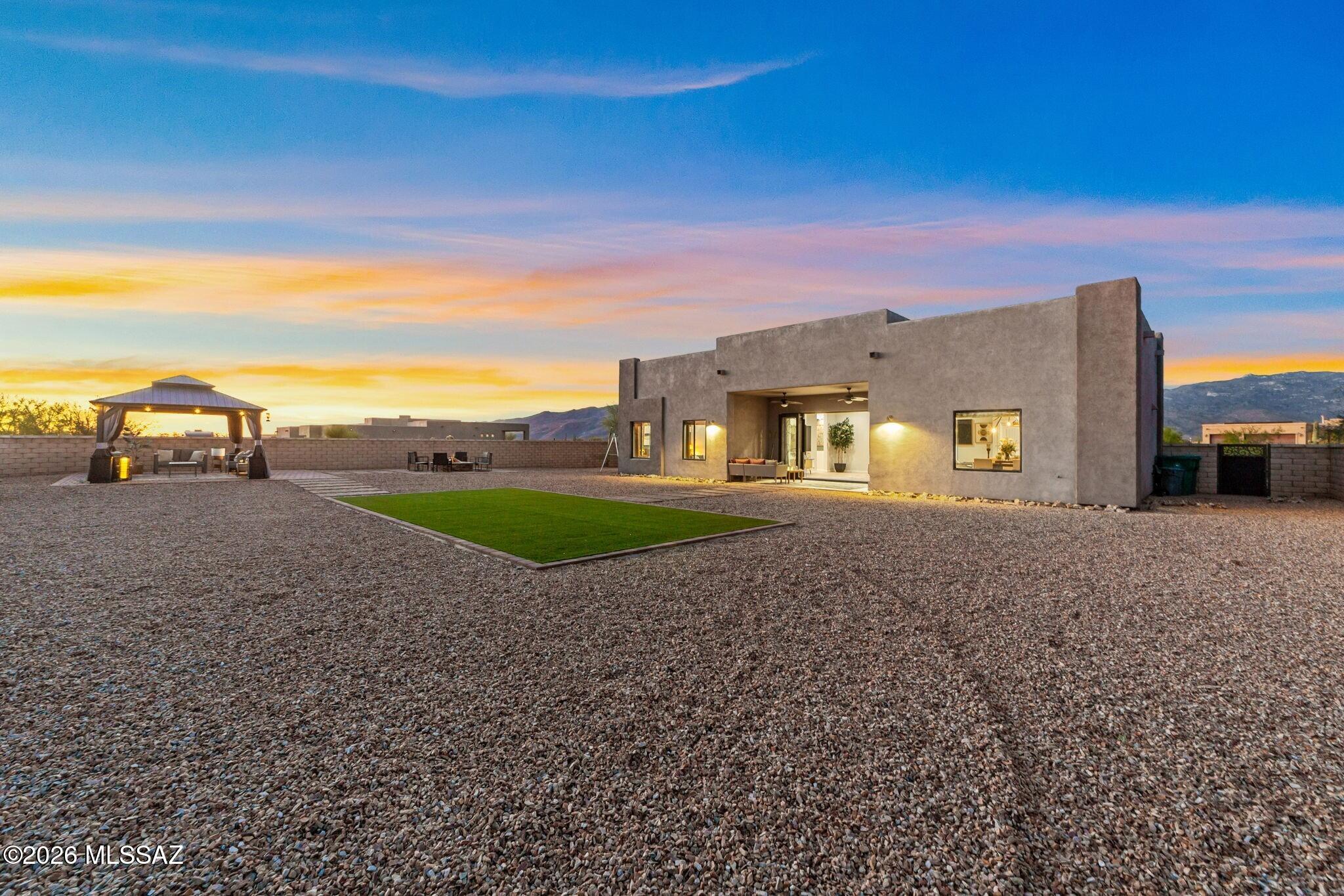 Coyote Creek (1-395) - Residential