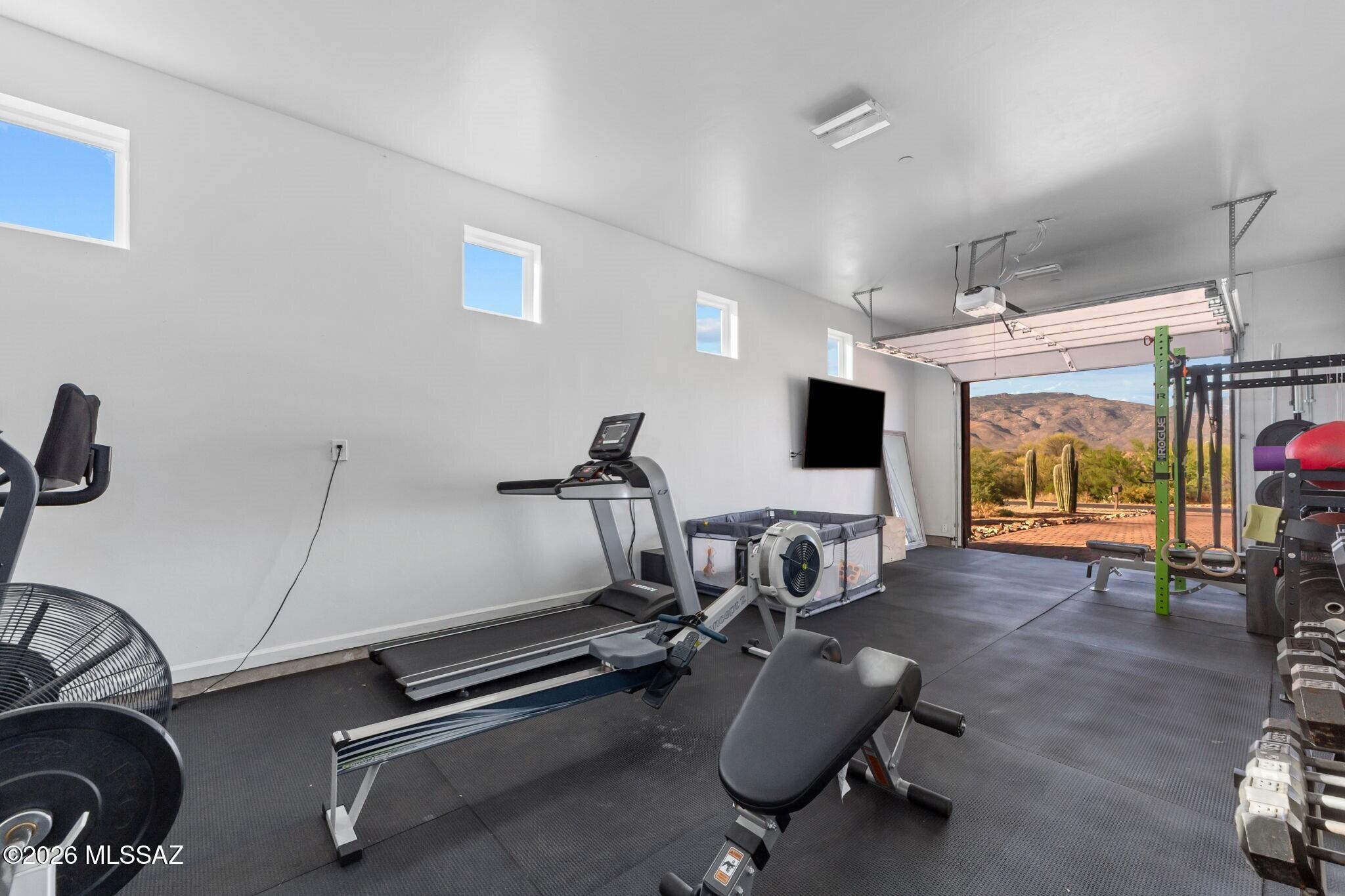 Coyote Creek (1-395) - Residential