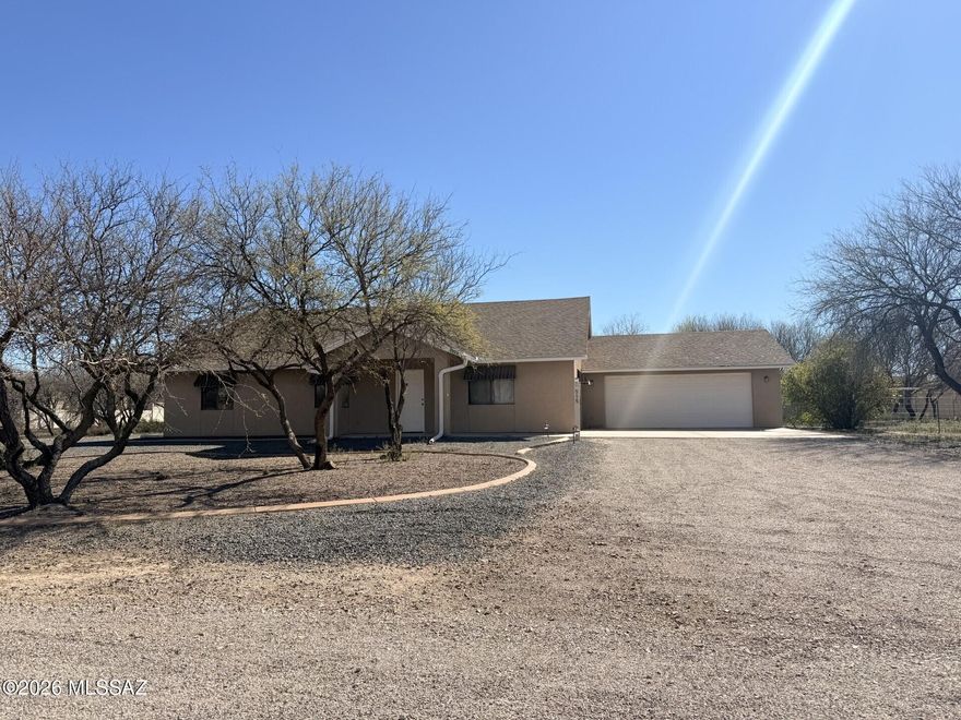 Gorgeous large pristine home on beautiful lot, 3 bed, 2 bath, 2 car garage, fenced.