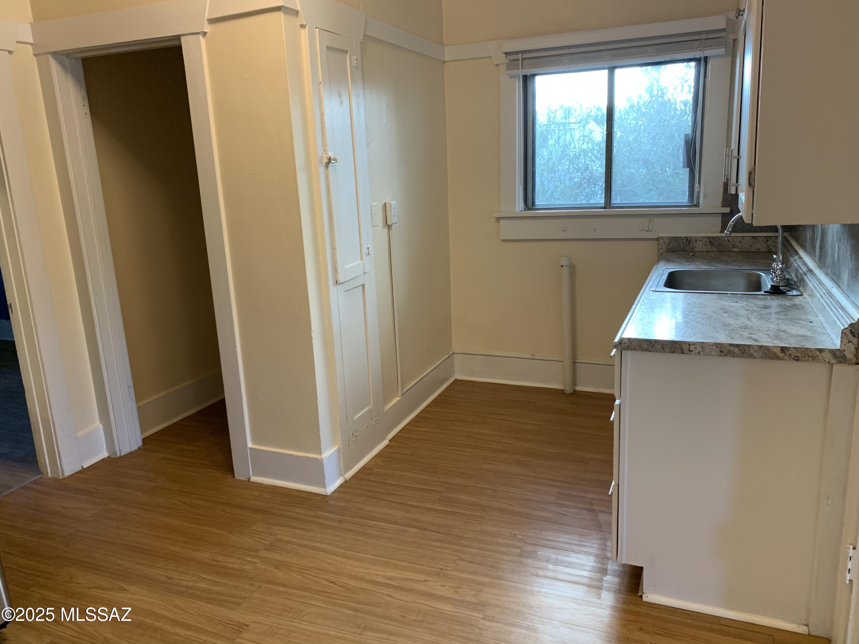 Buells Lots 7 & 8 Blk 20 - Residential Lease