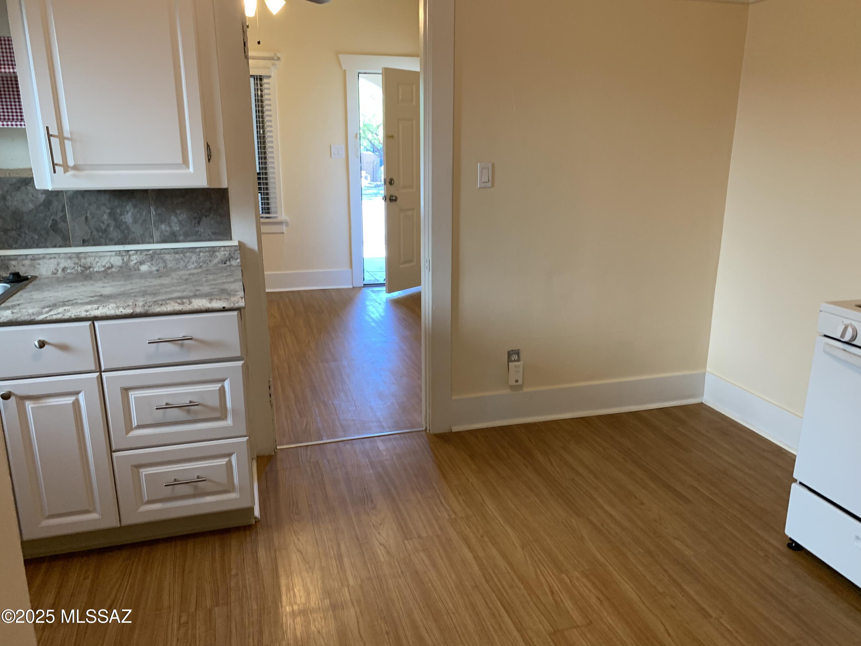 Buells Lots 7 & 8 Blk 20 - Residential Lease
