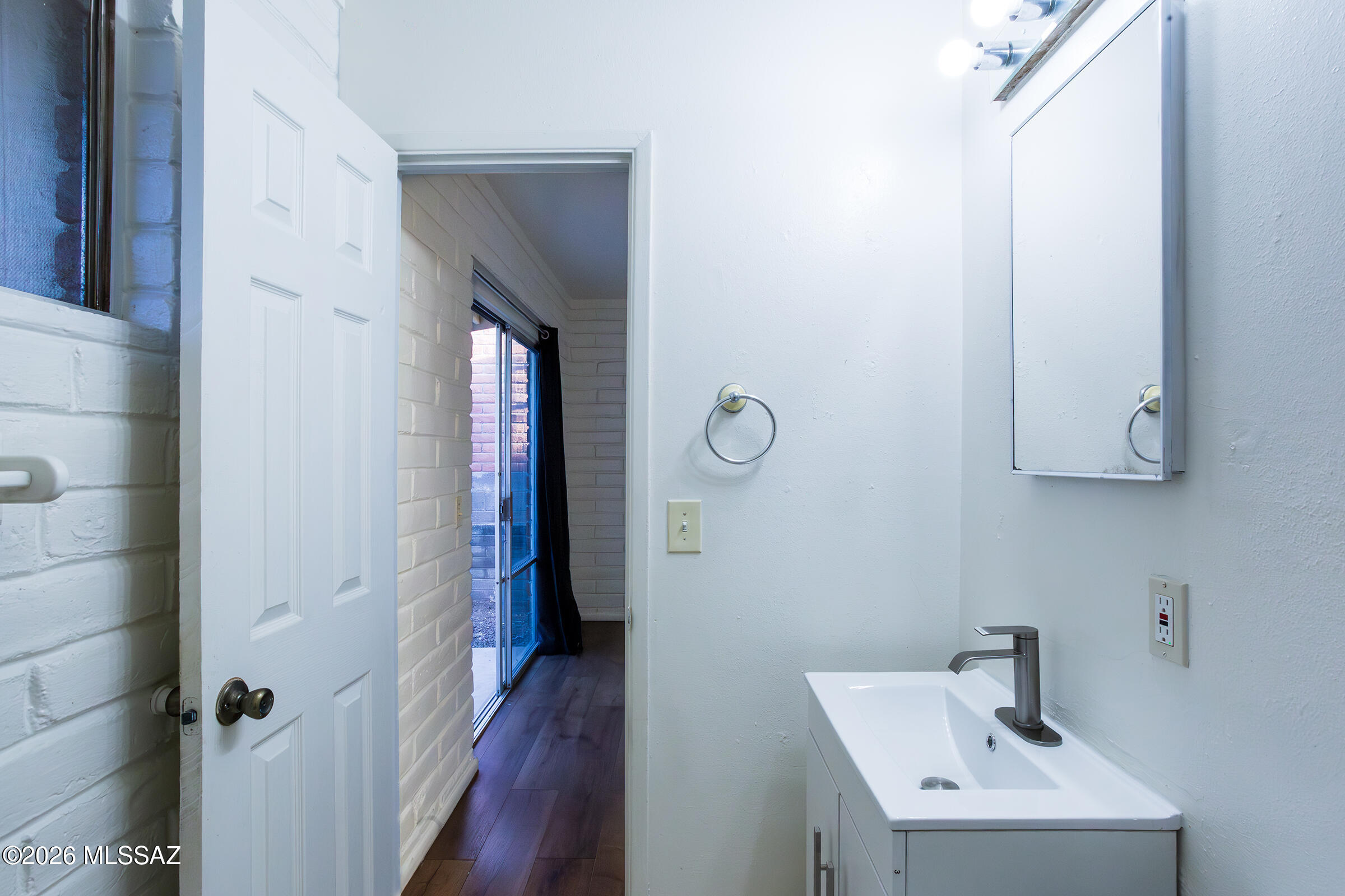 Mission Manor - Residential Lease