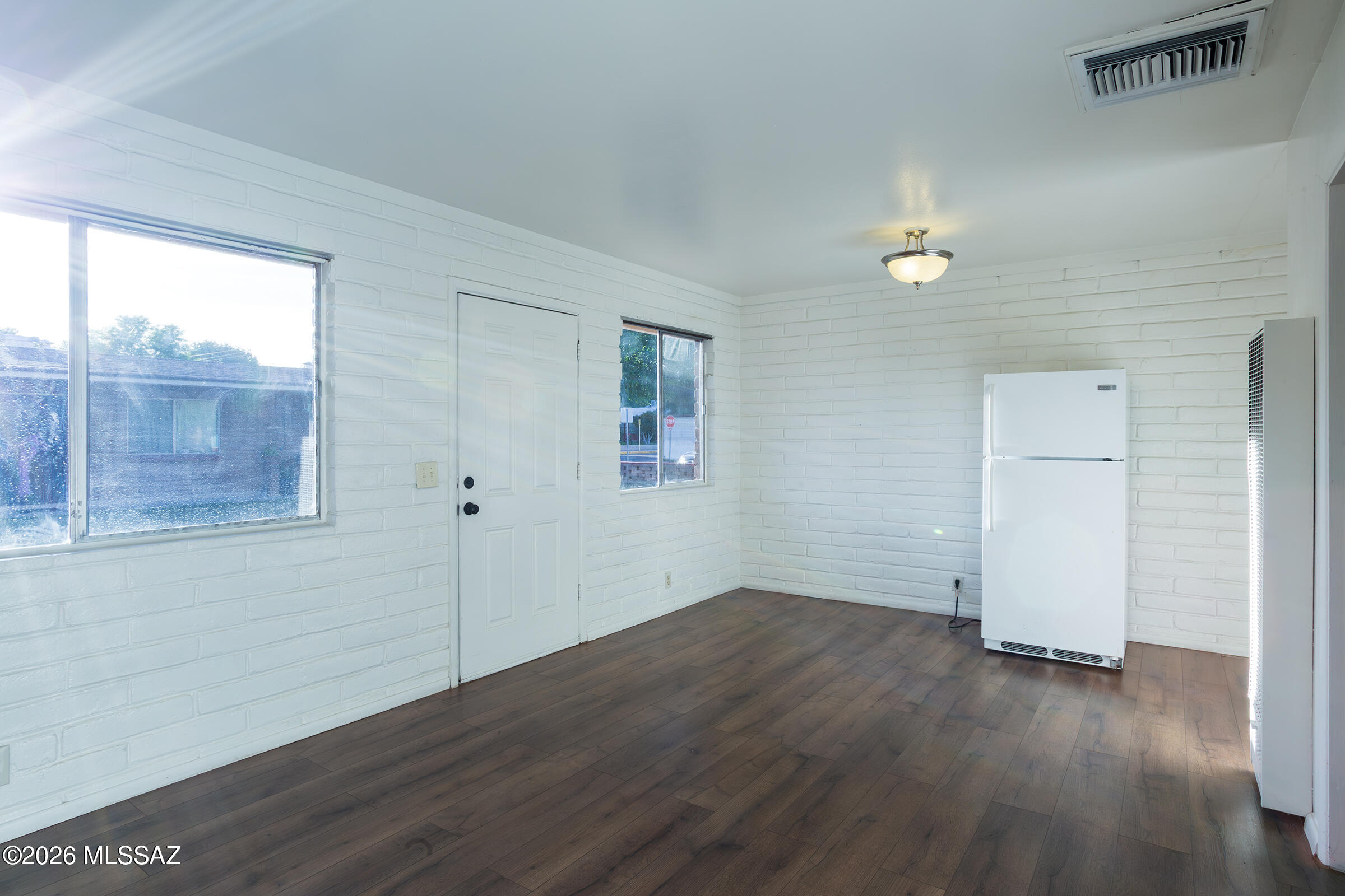 Mission Manor - Residential Lease