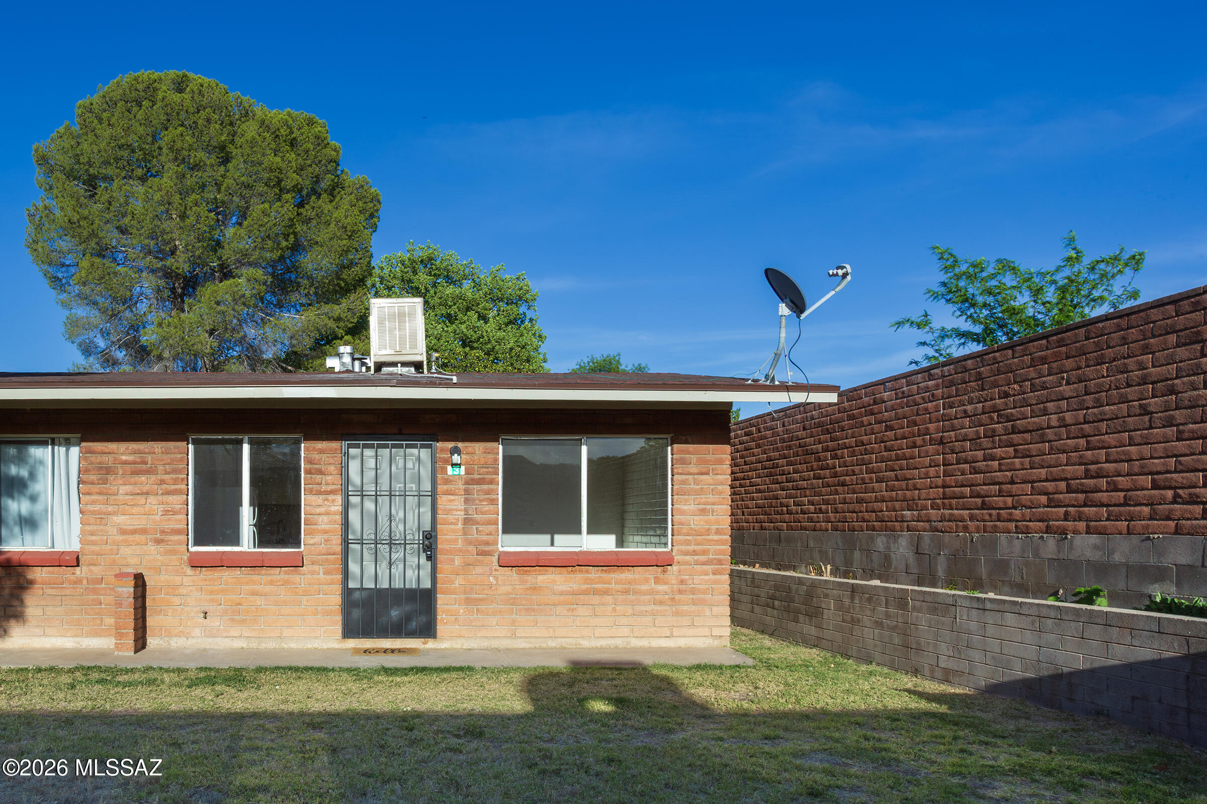 Mission Manor - Residential Lease