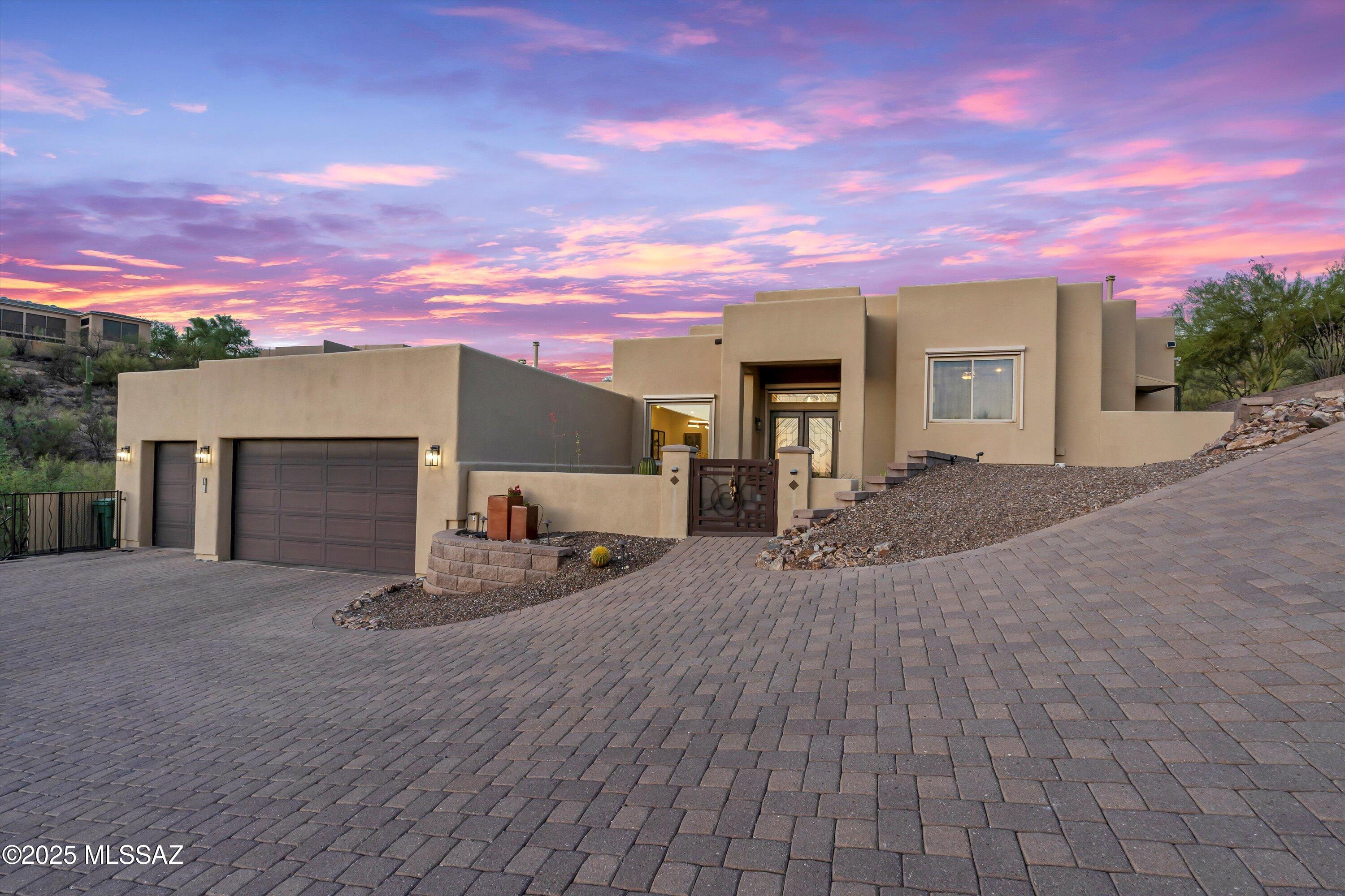 1775 E Placita De La Olla