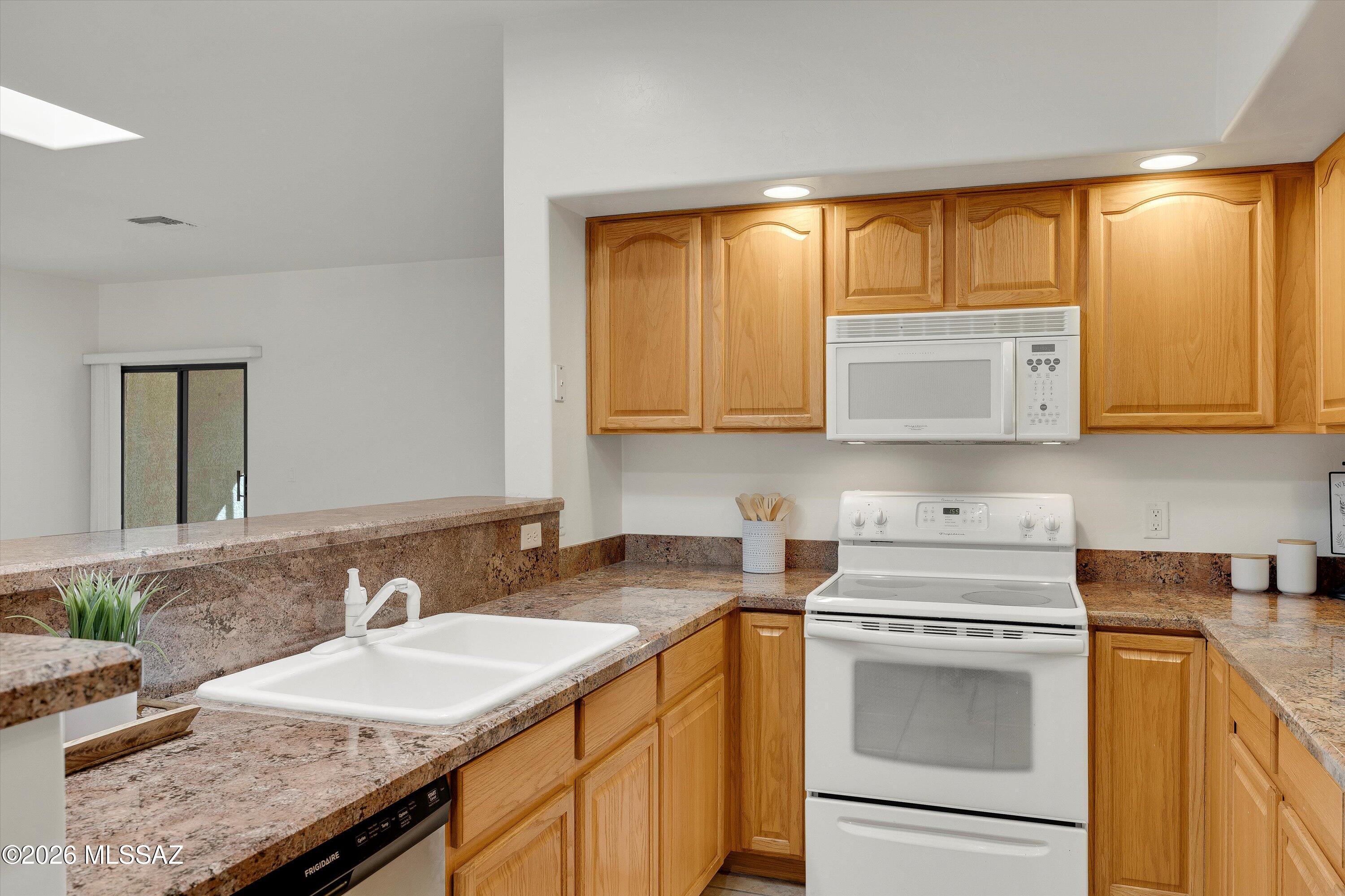 La Esperanza Town Homes (1-26) - Residential