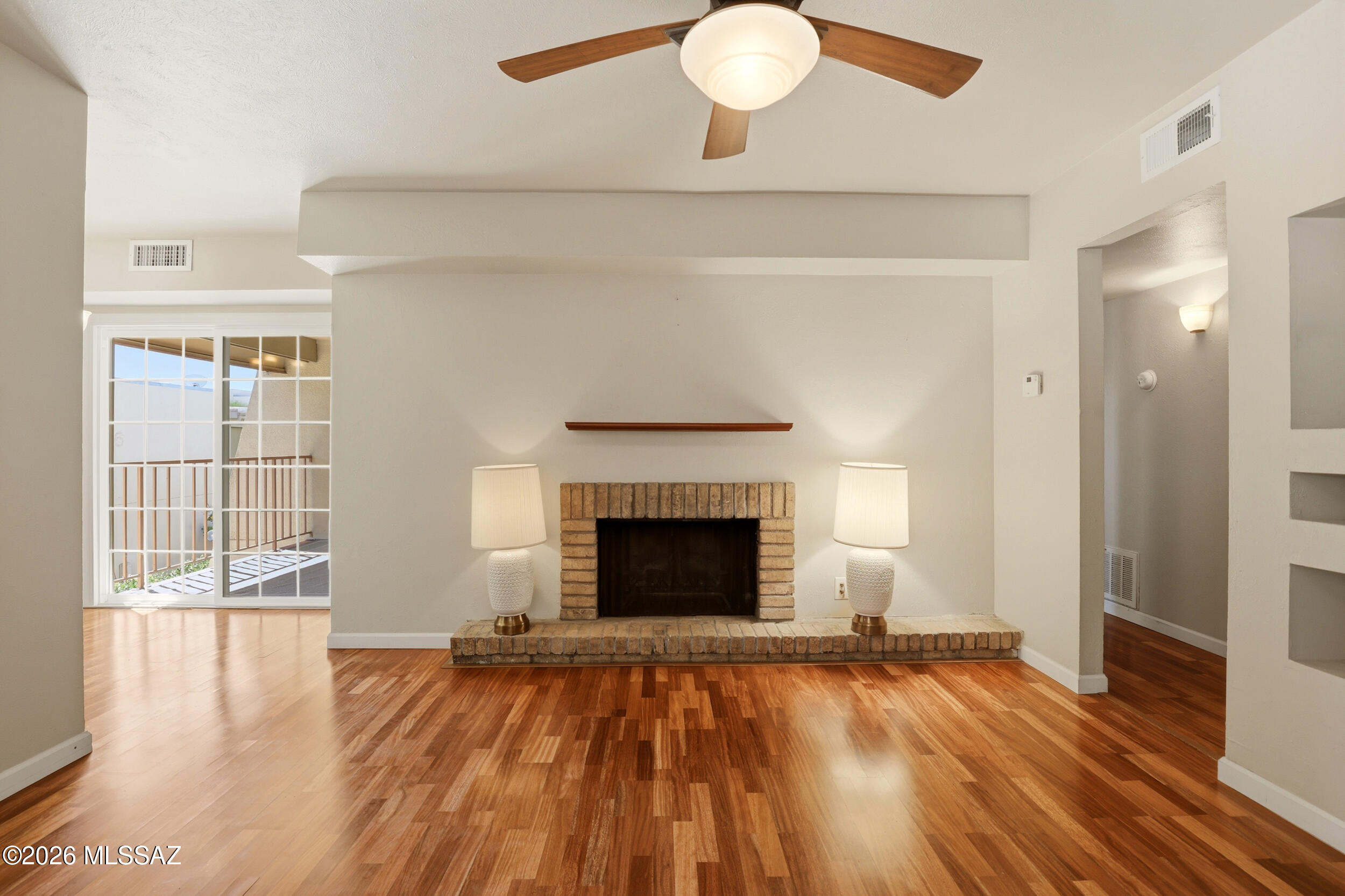 1600 N Wilmot Road 229