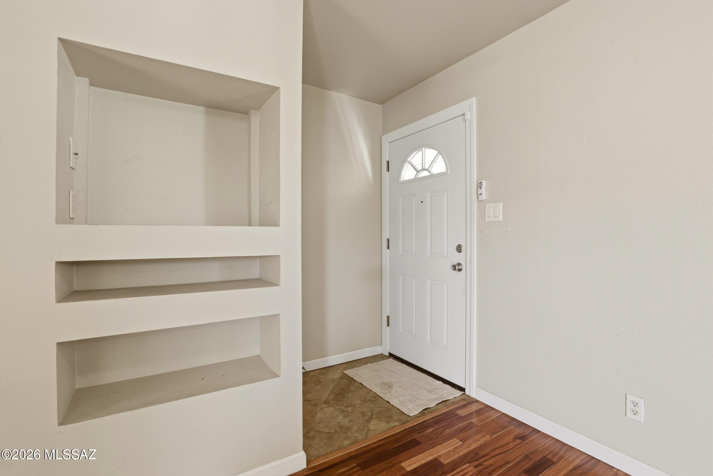 1600 N Wilmot Road 229