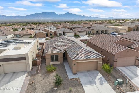 870 N Camino Cerro Morado Green Valley AZ 85614