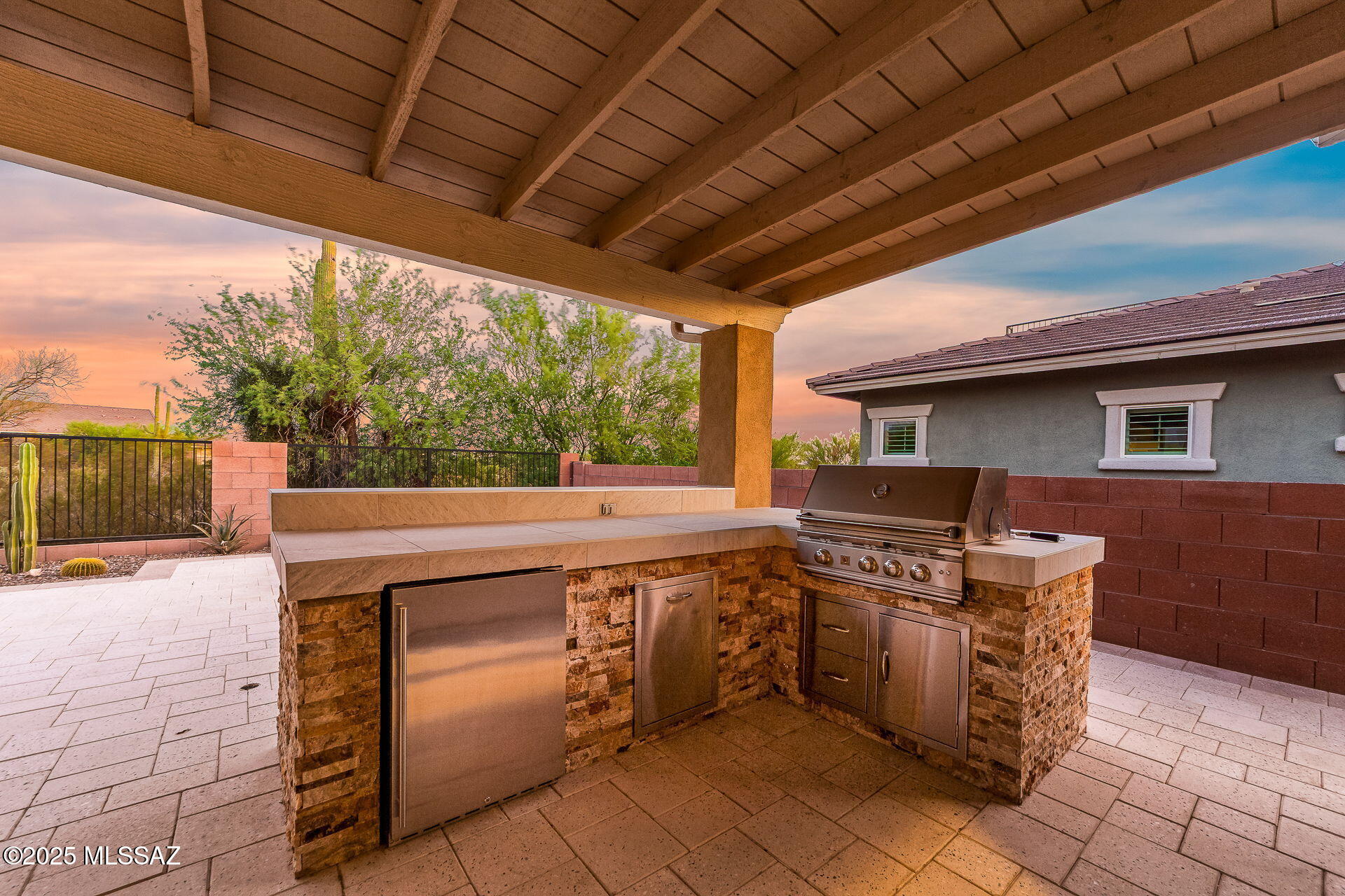 Golden Barrel Place At Dove Mountain SQ20141710079 - Residential
