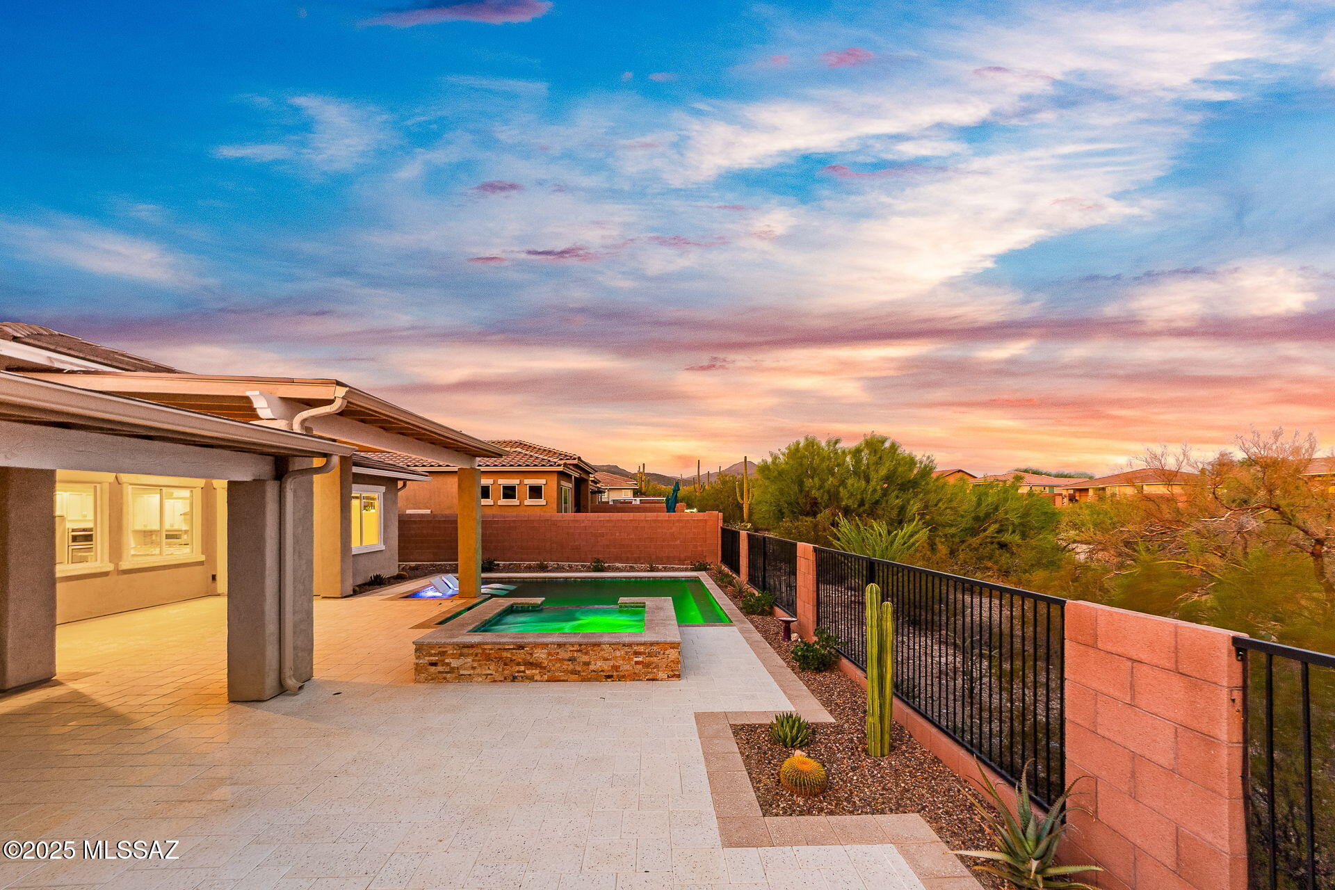 Golden Barrel Place At Dove Mountain SQ20141710079 - Residential