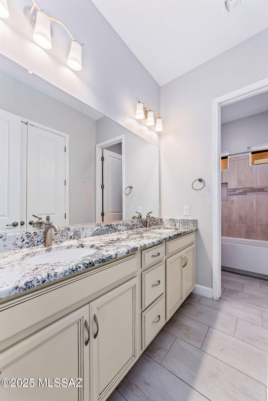Golden Barrel Place At Dove Mountain SQ20141710079 - Residential