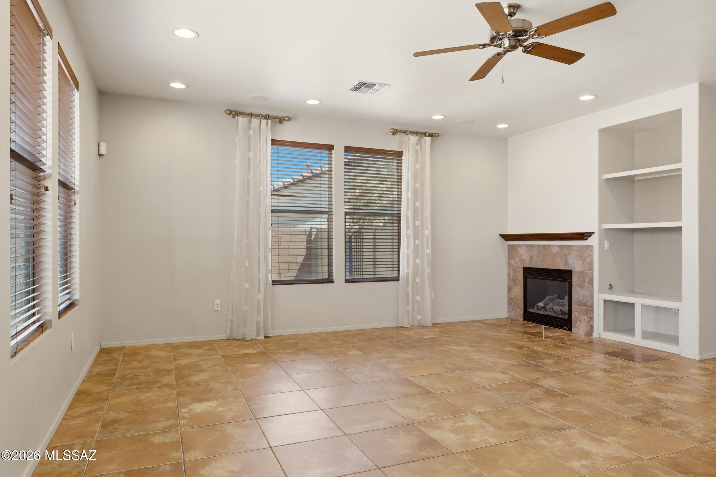 Presidio Del Cielo (1-425) - Residential